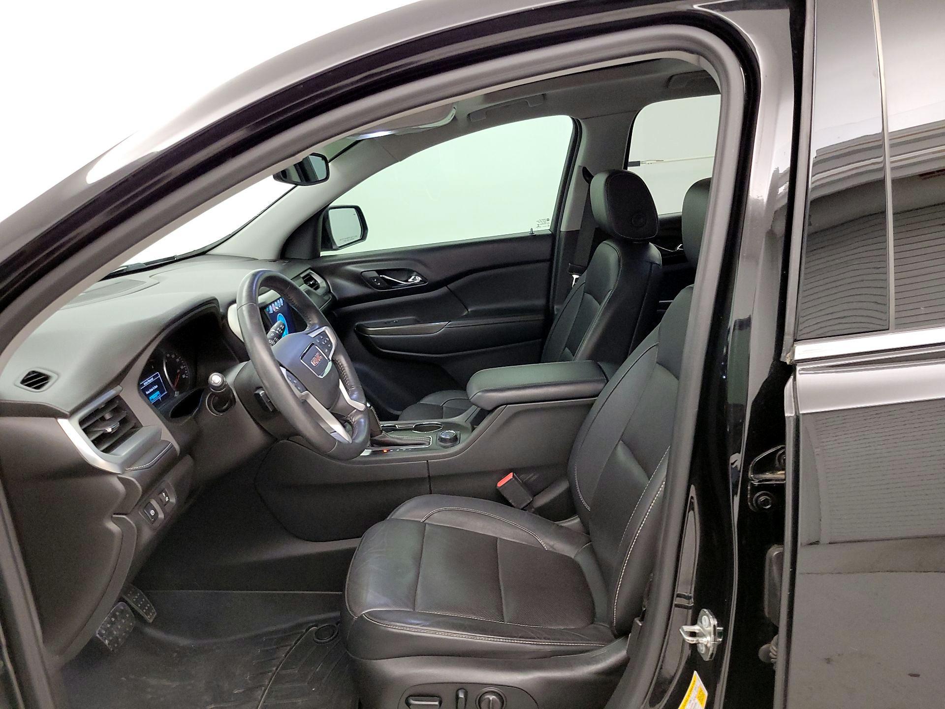 Thumbnail: 2017 GMC Acadia - 11