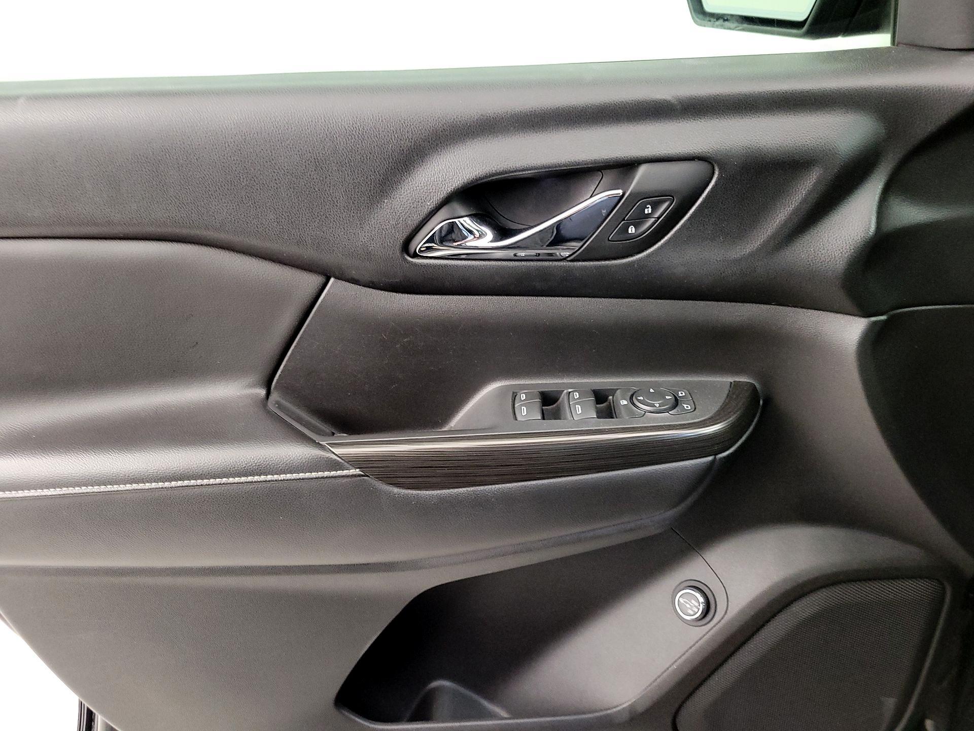 Thumbnail: 2017 GMC Acadia - 12