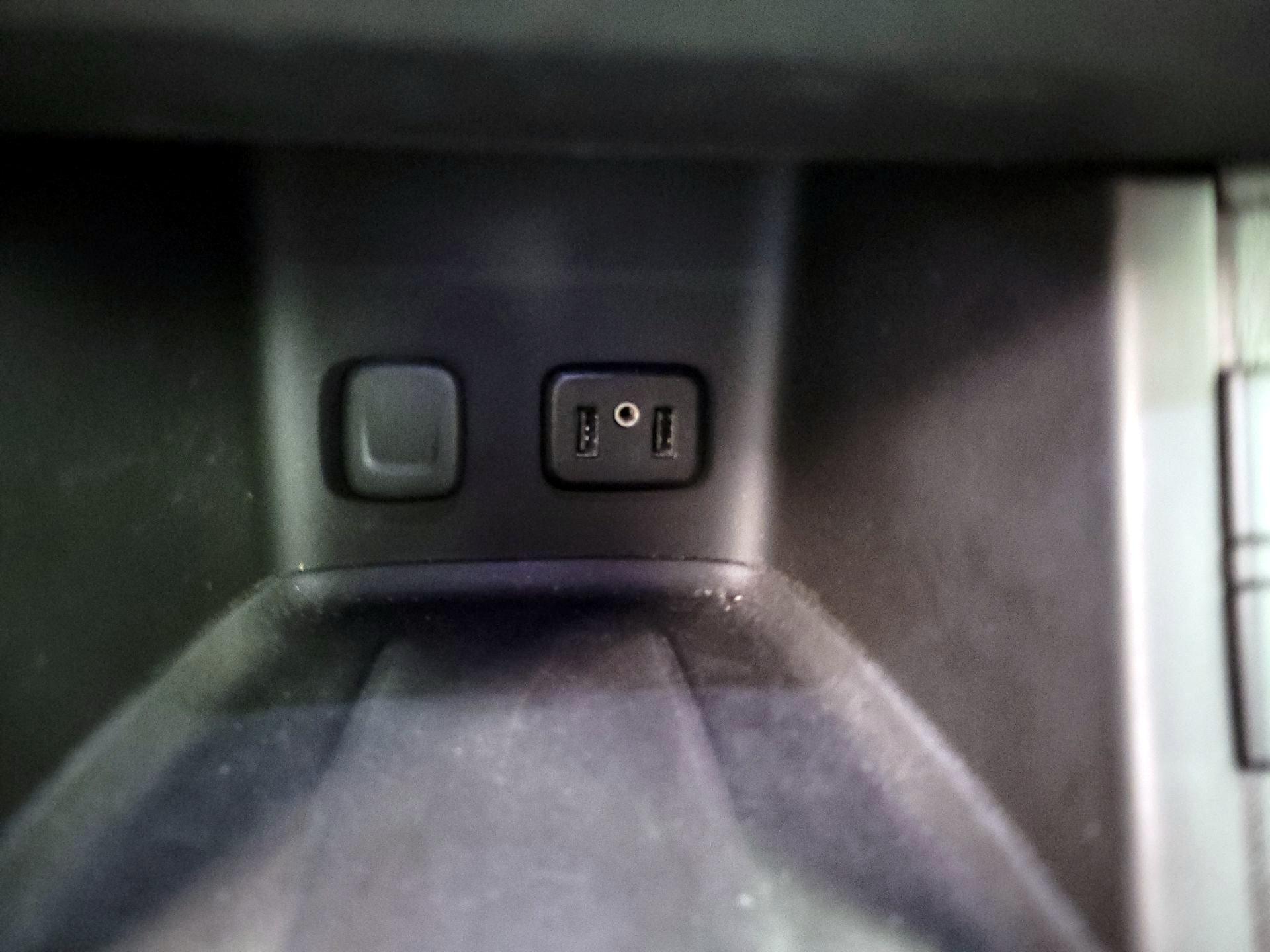 Thumbnail: 2017 GMC Acadia - 18