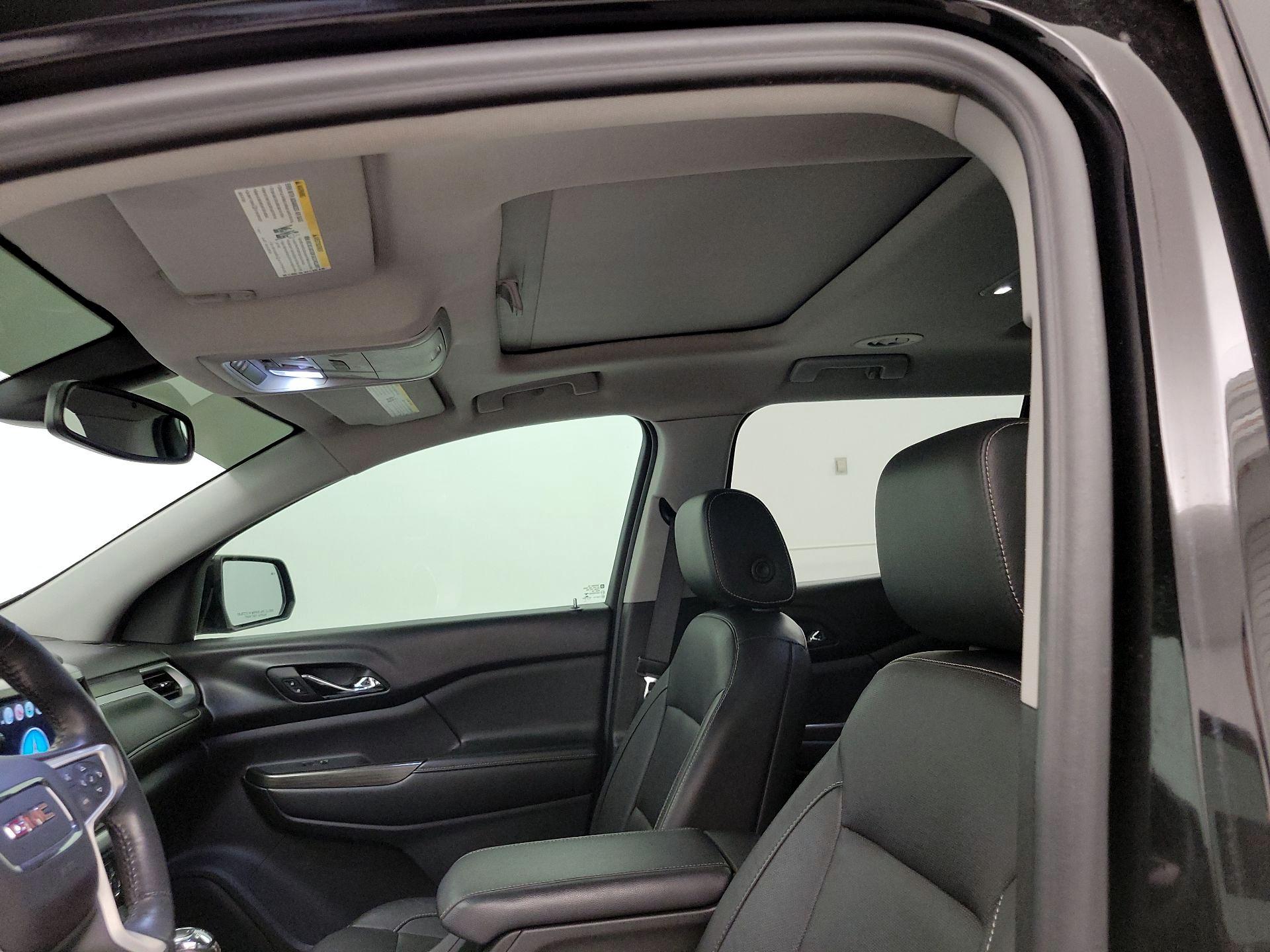 Thumbnail: 2017 GMC Acadia - 19