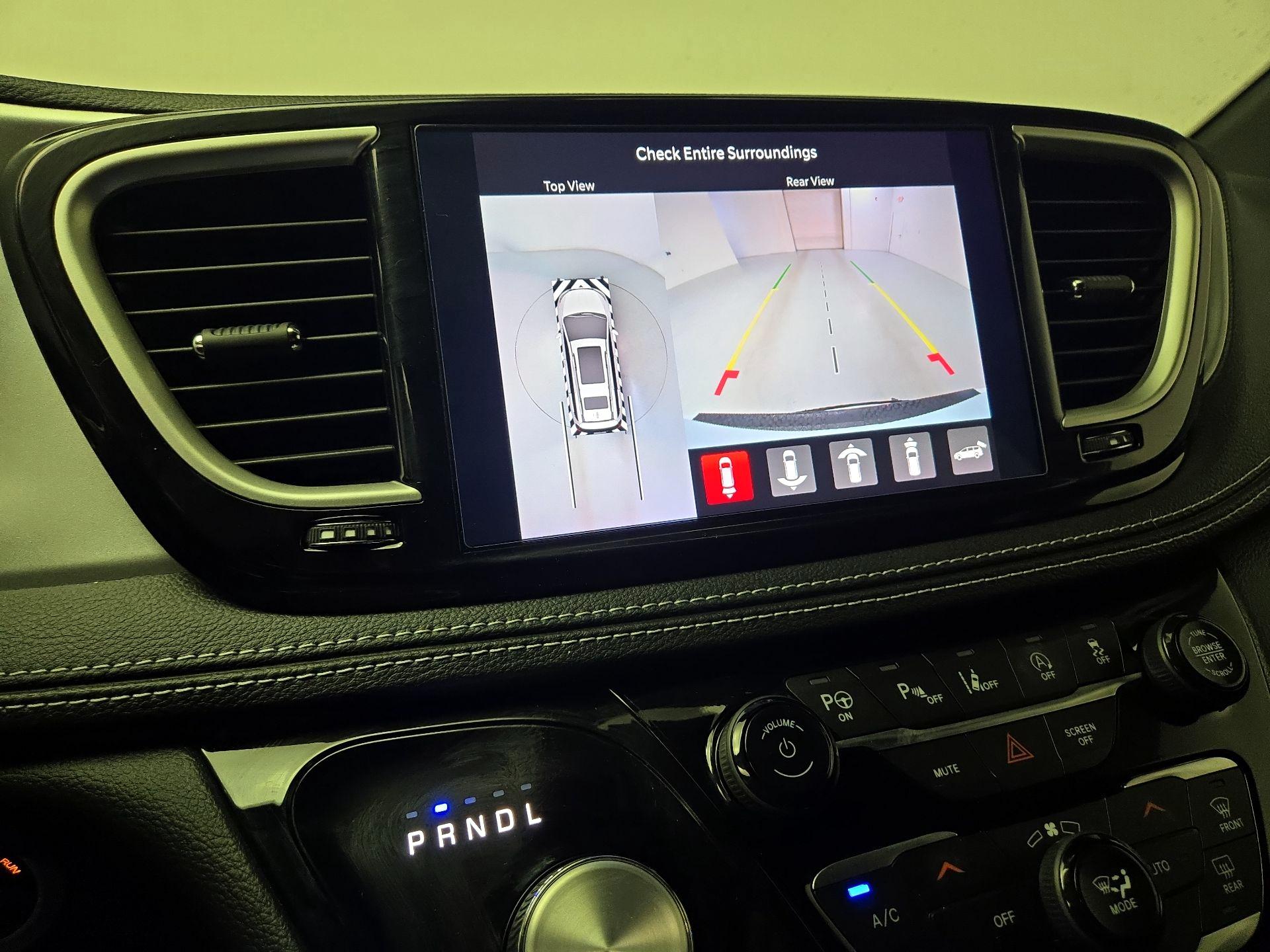 Thumbnail: 2024 Chrysler Pacifica - 14