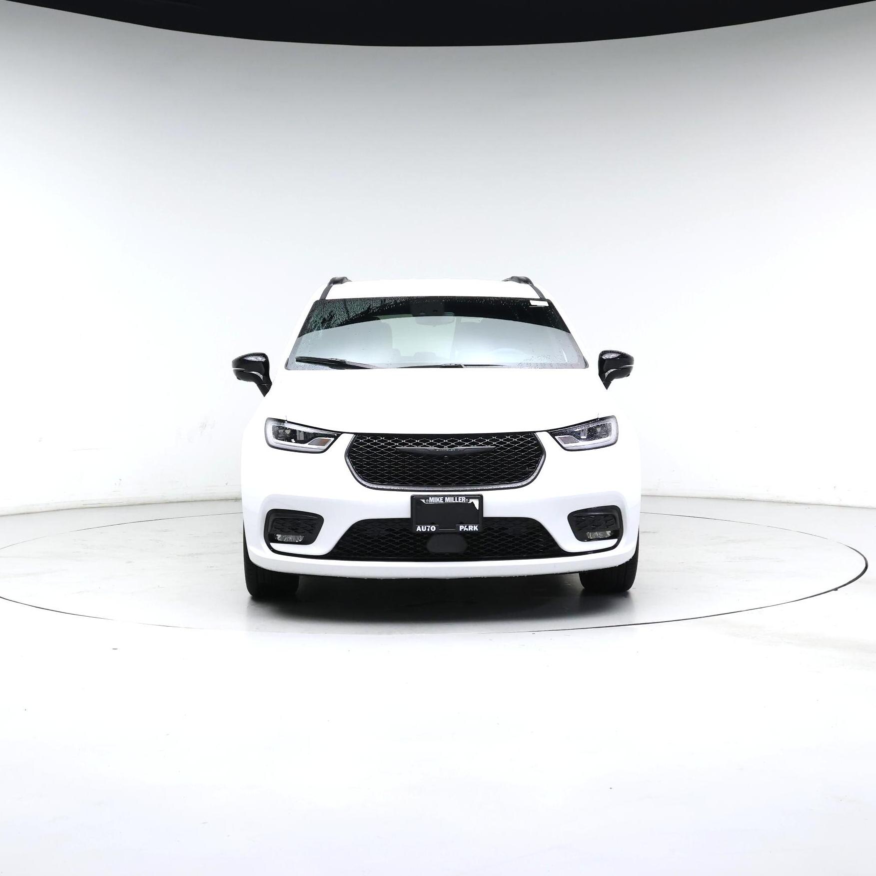 Thumbnail: 2024 Chrysler Pacifica - 5