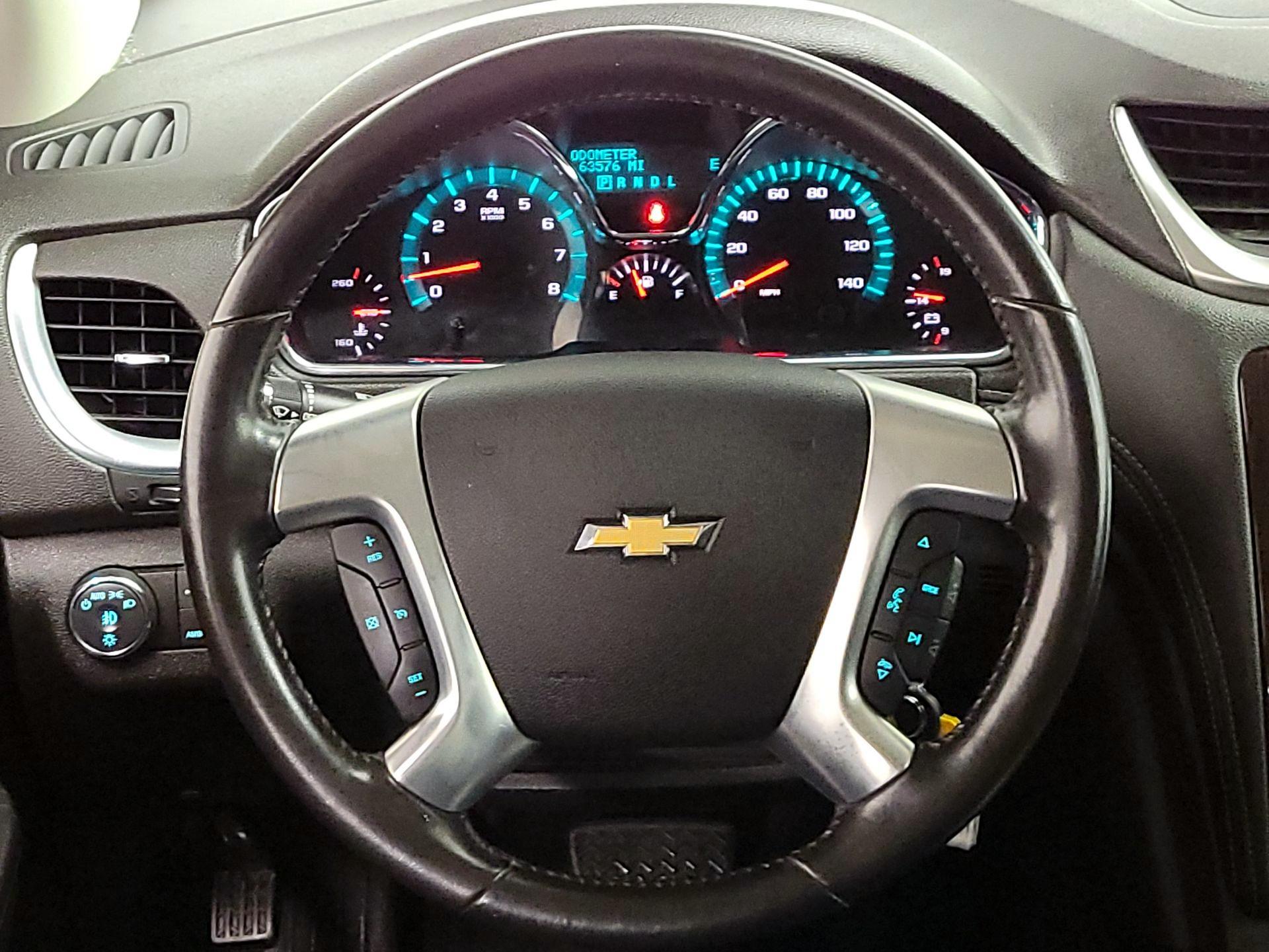 Thumbnail: 2017 Chevrolet Traverse - 10