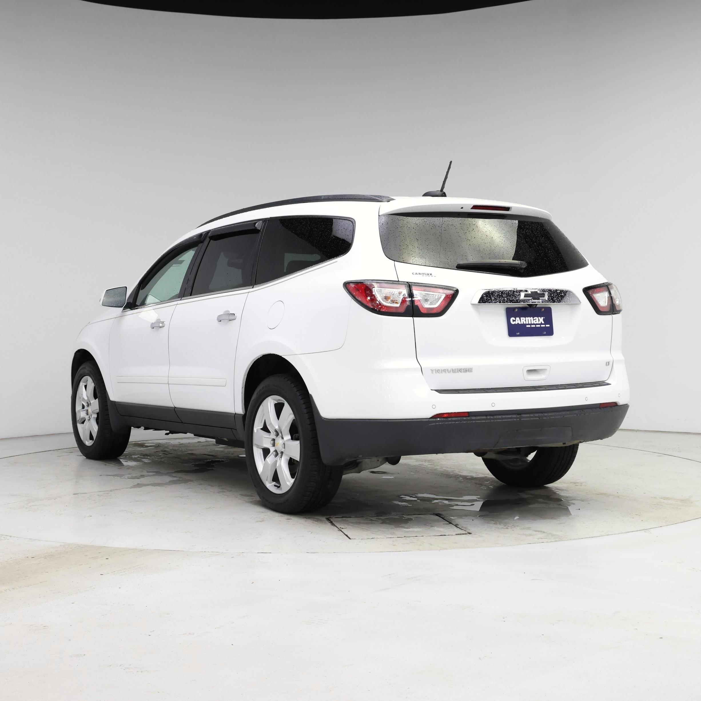 Thumbnail: 2017 Chevrolet Traverse - 2