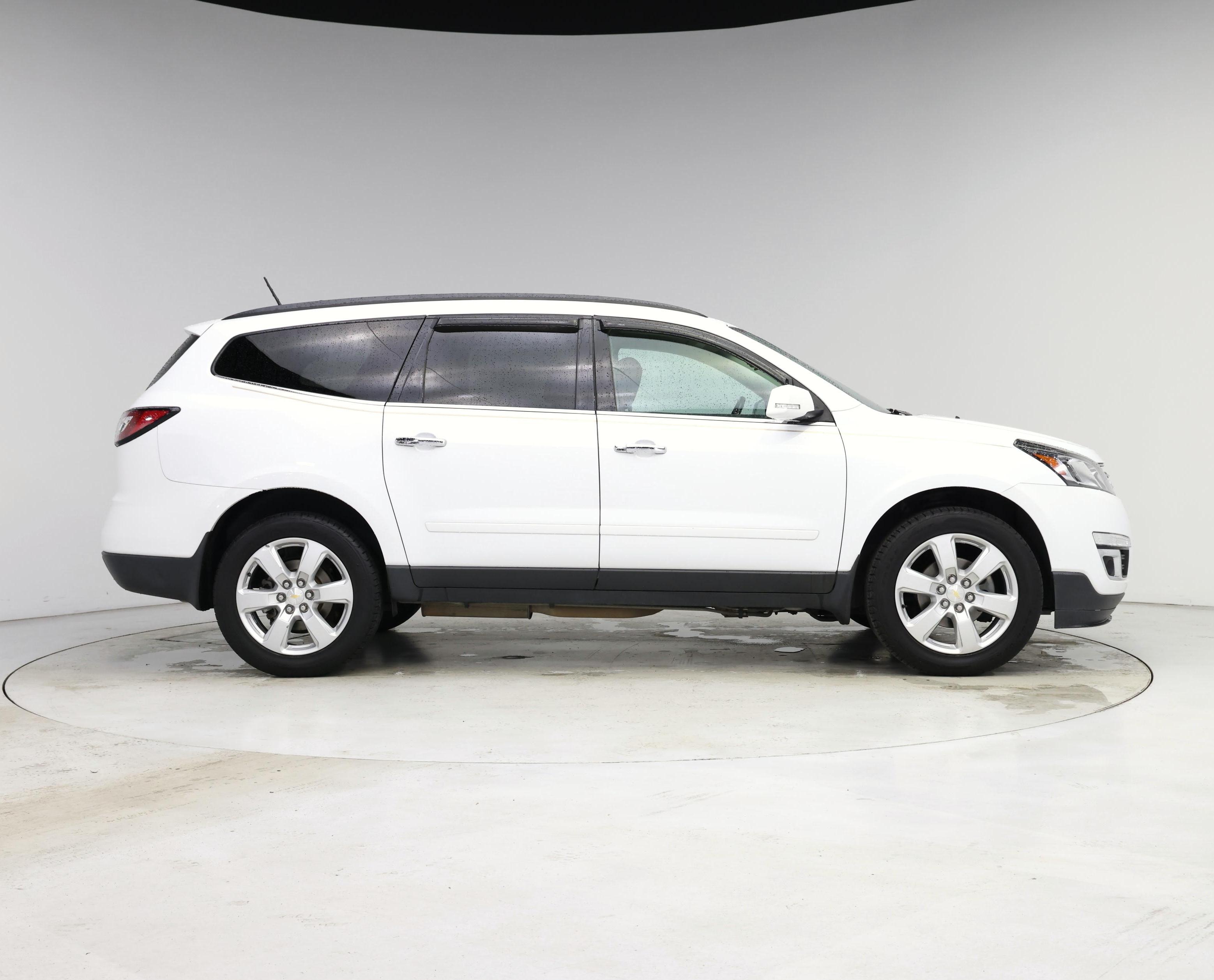 Thumbnail: 2017 Chevrolet Traverse - 7