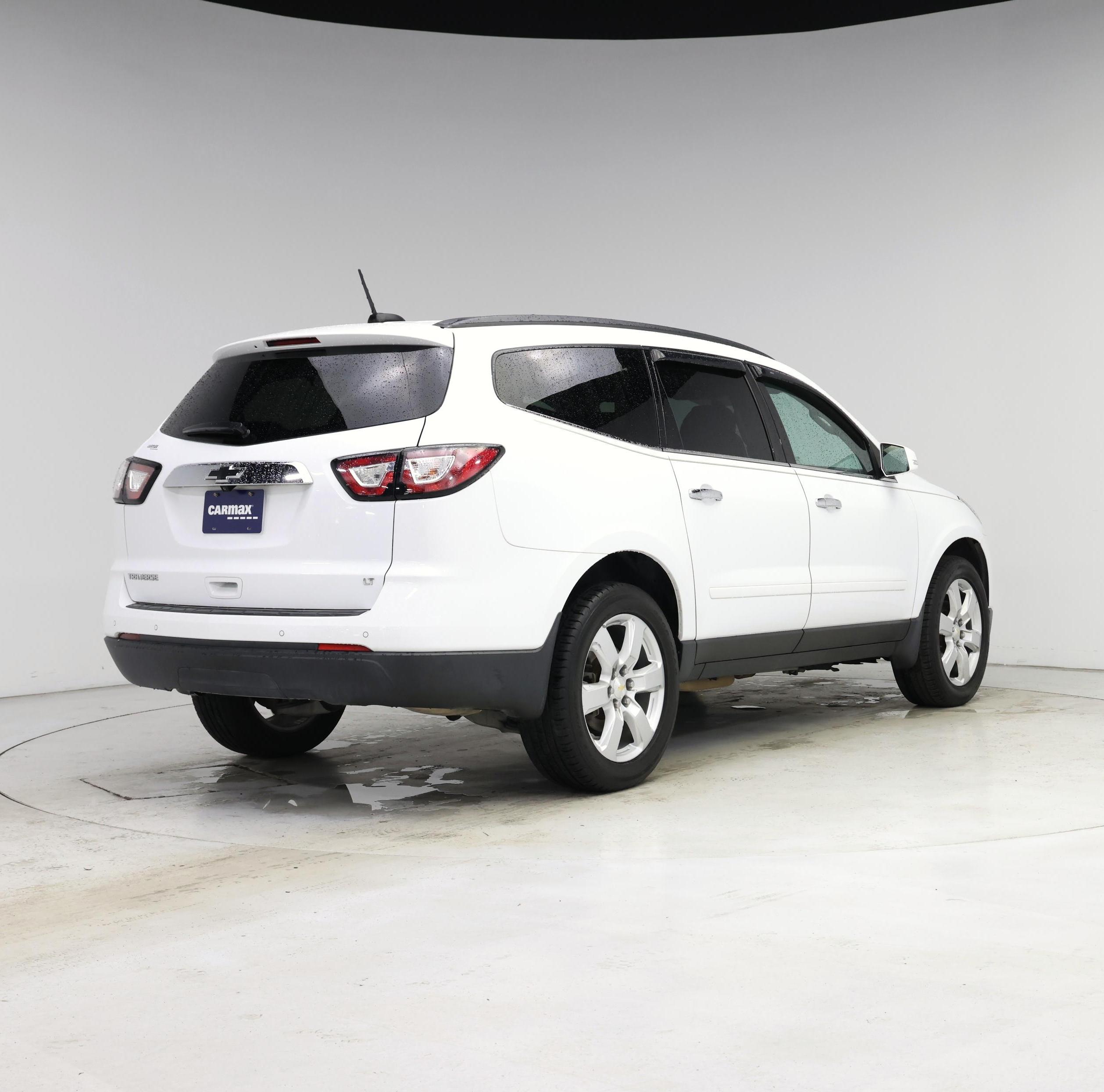 Thumbnail: 2017 Chevrolet Traverse - 8