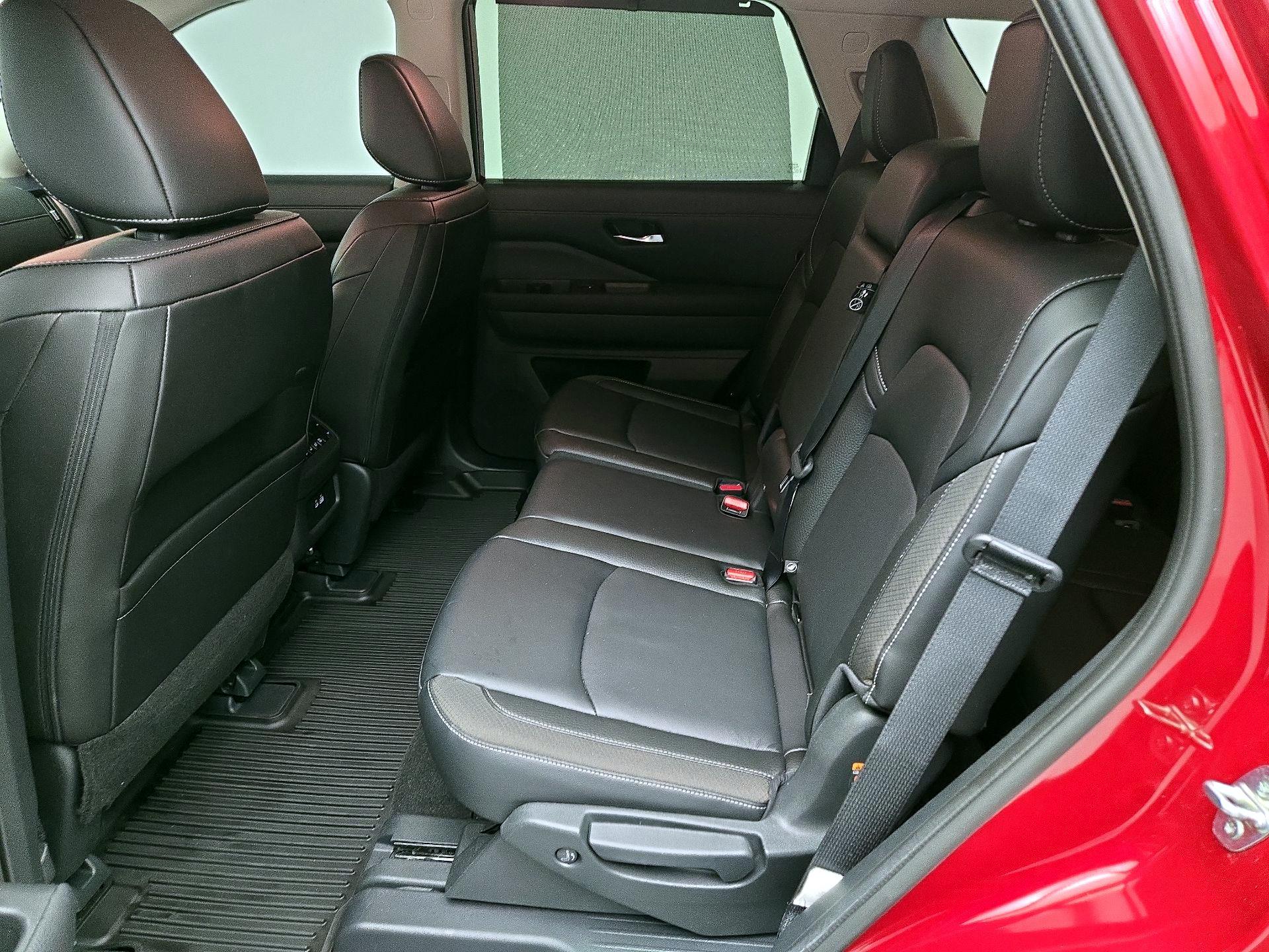 Thumbnail: 2024 Nissan Pathfinder - 19