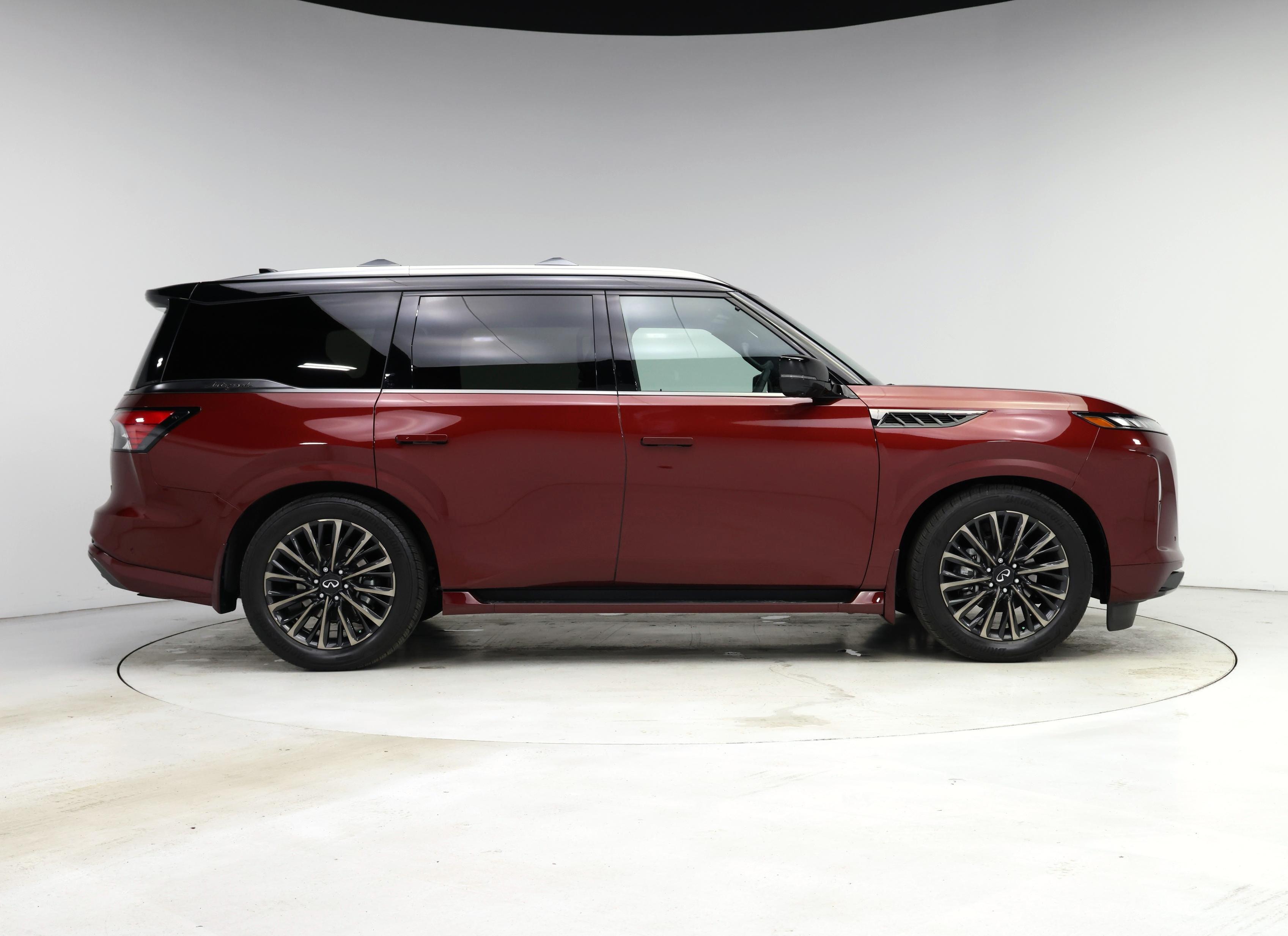 Thumbnail: 2025 INFINITI QX80 - 7