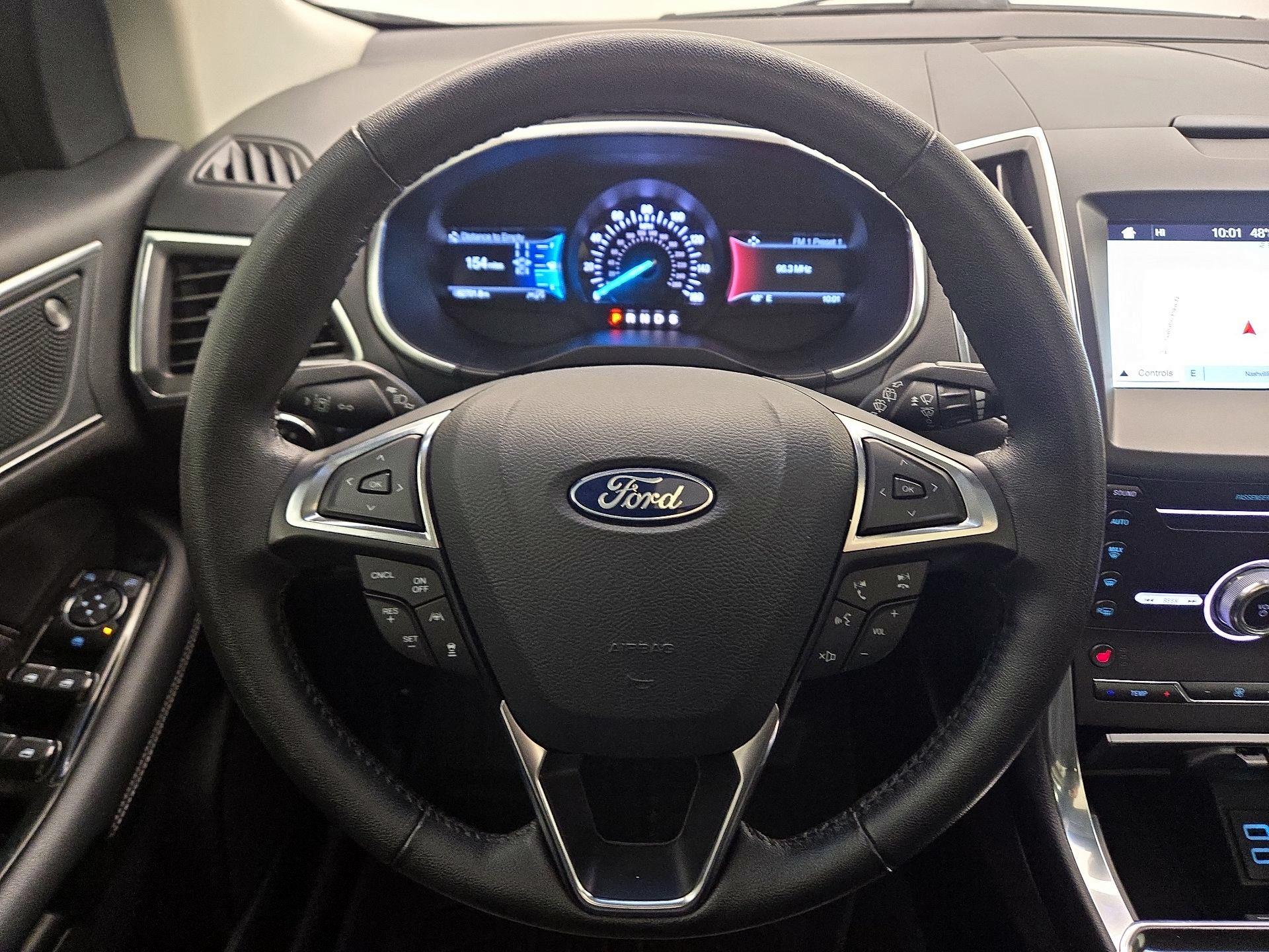 Thumbnail: 2019 Ford Edge - 10