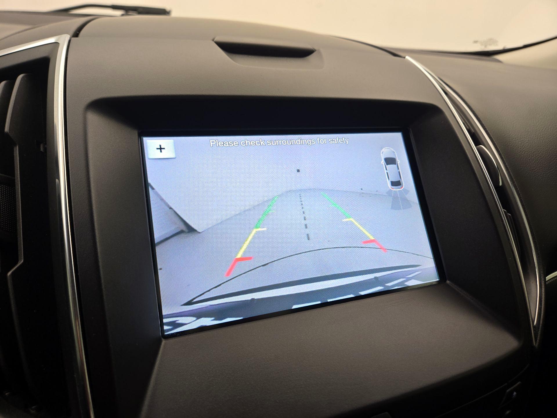 Thumbnail: 2019 Ford Edge - 15