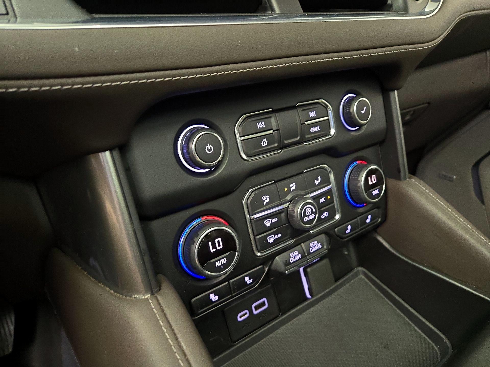 Thumbnail: 2021 Chevrolet Suburban - 16