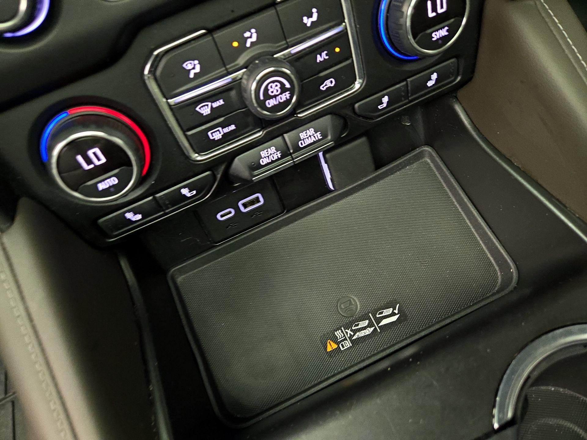 Thumbnail: 2021 Chevrolet Suburban - 18