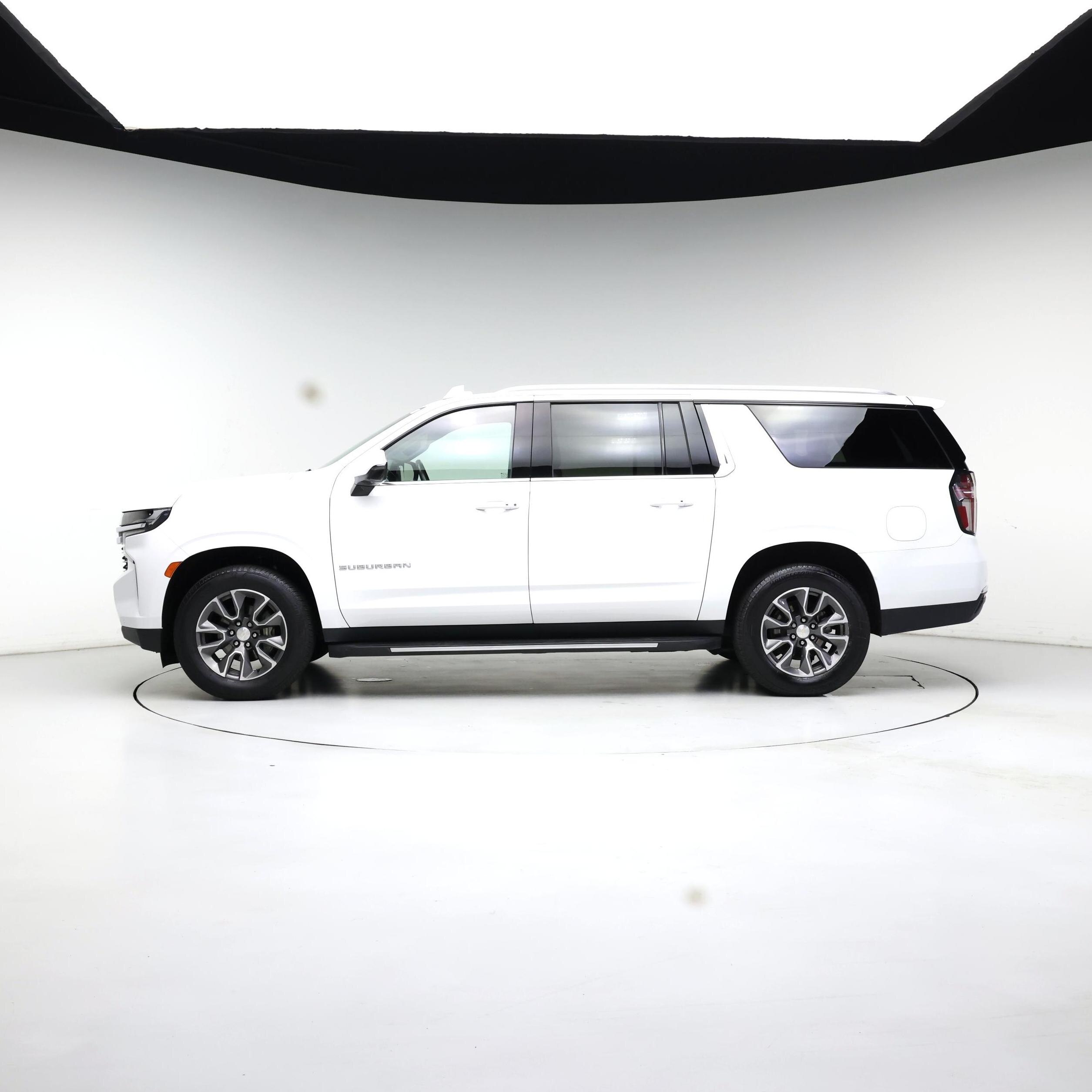 Thumbnail: 2021 Chevrolet Suburban - 3