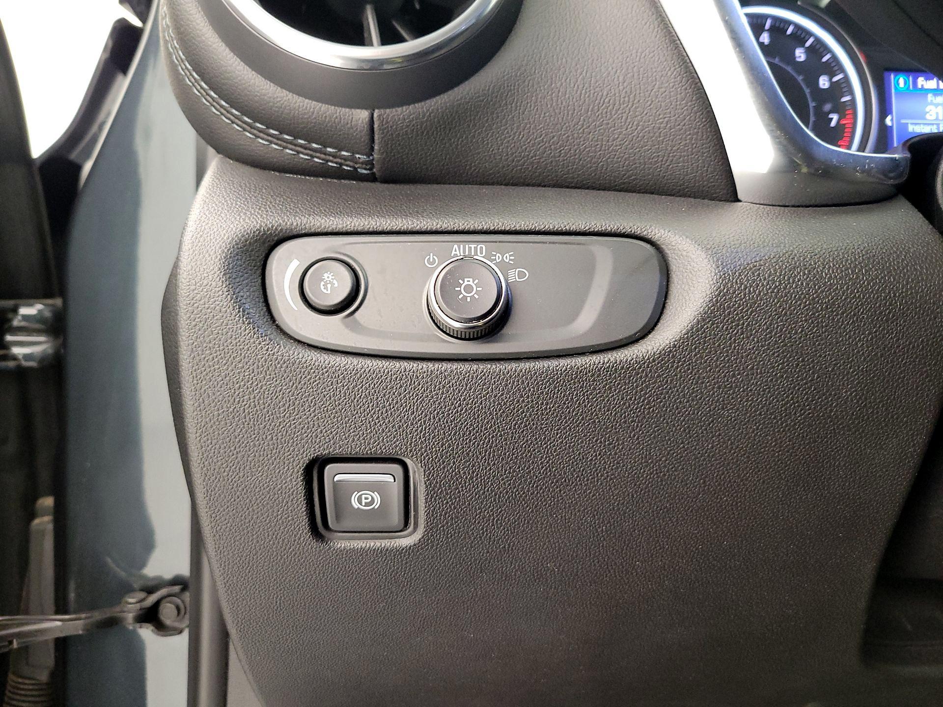 Thumbnail: 2020 Chevrolet Blazer - 13