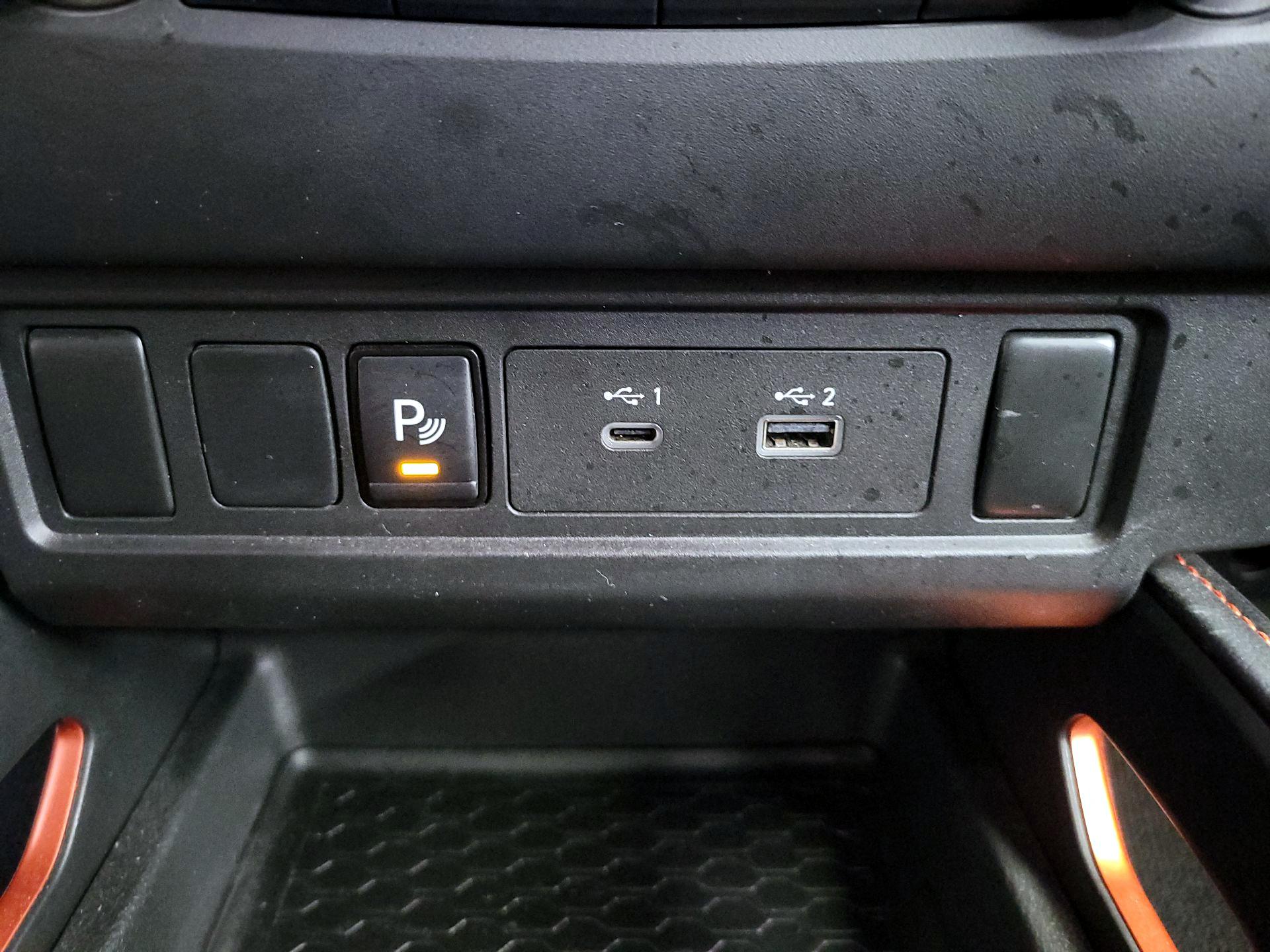 Thumbnail: 2024 Nissan Frontier - 19