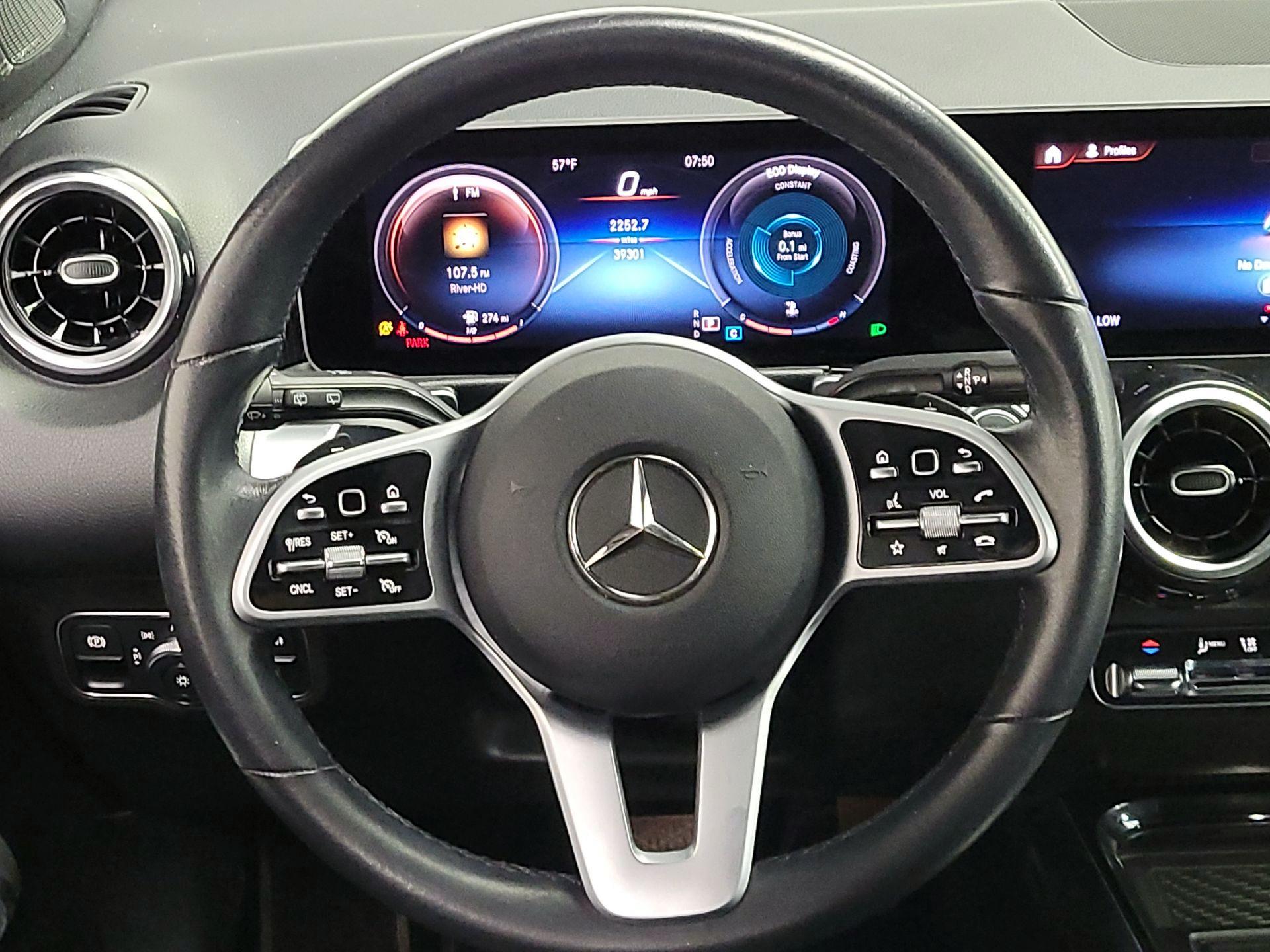 Thumbnail: 2020 Mercedes-Benz GLB - 10