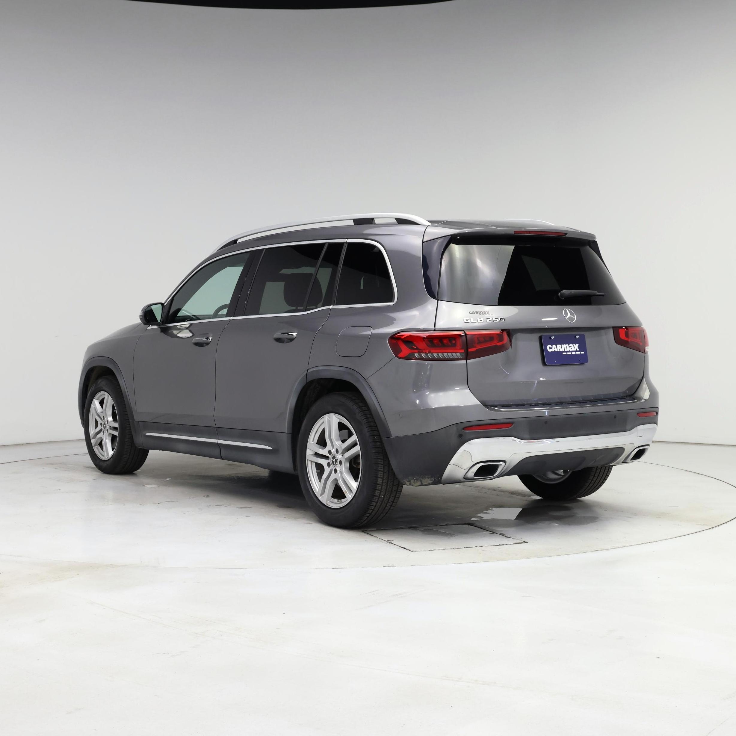 Thumbnail: 2020 Mercedes-Benz GLB - 2