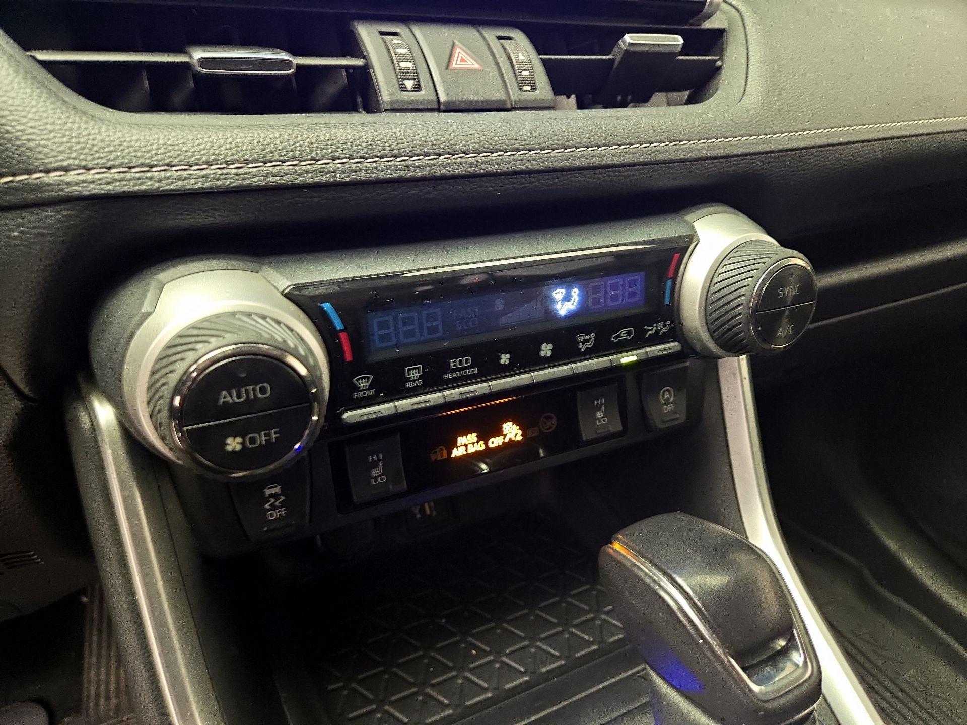 Thumbnail: 2023 Toyota RAV4 - 16