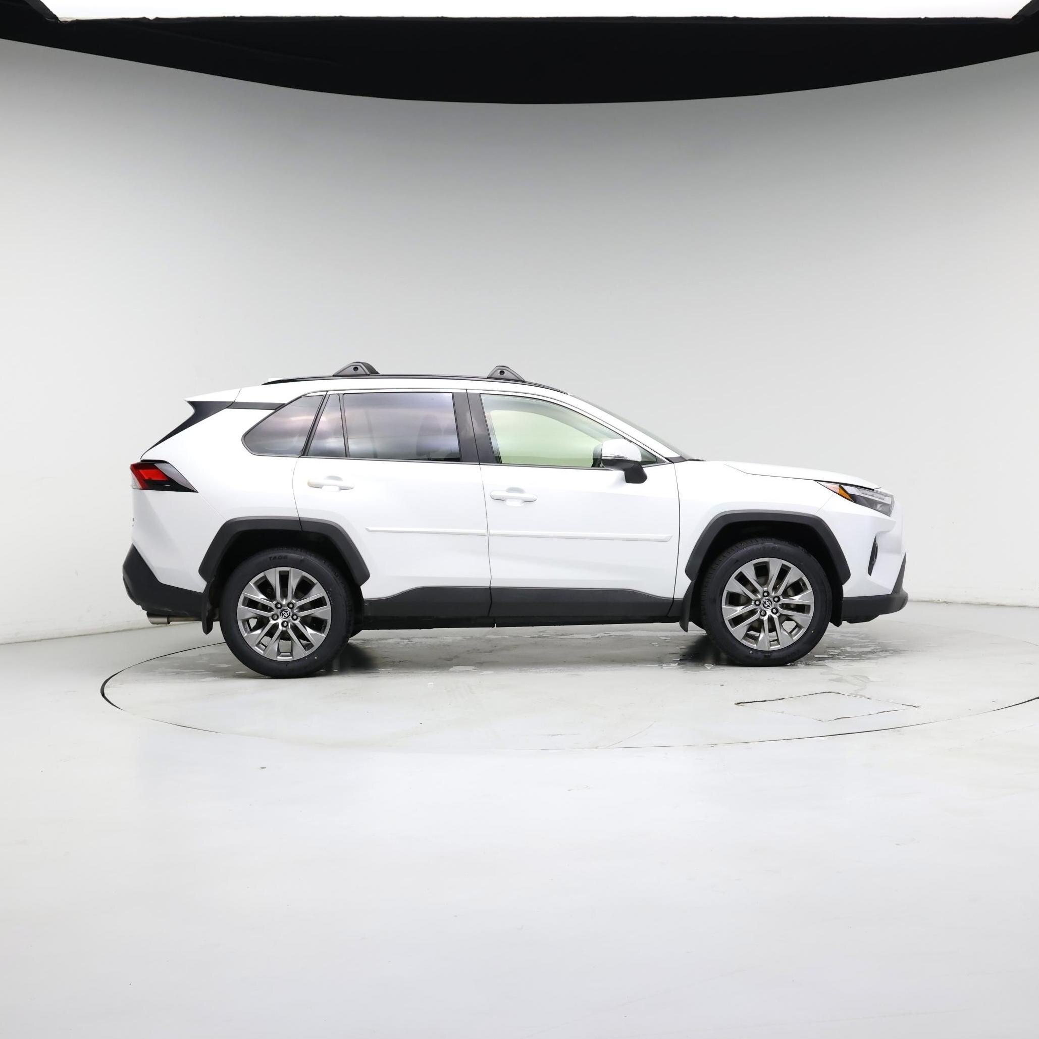 Thumbnail: 2023 Toyota RAV4 - 7