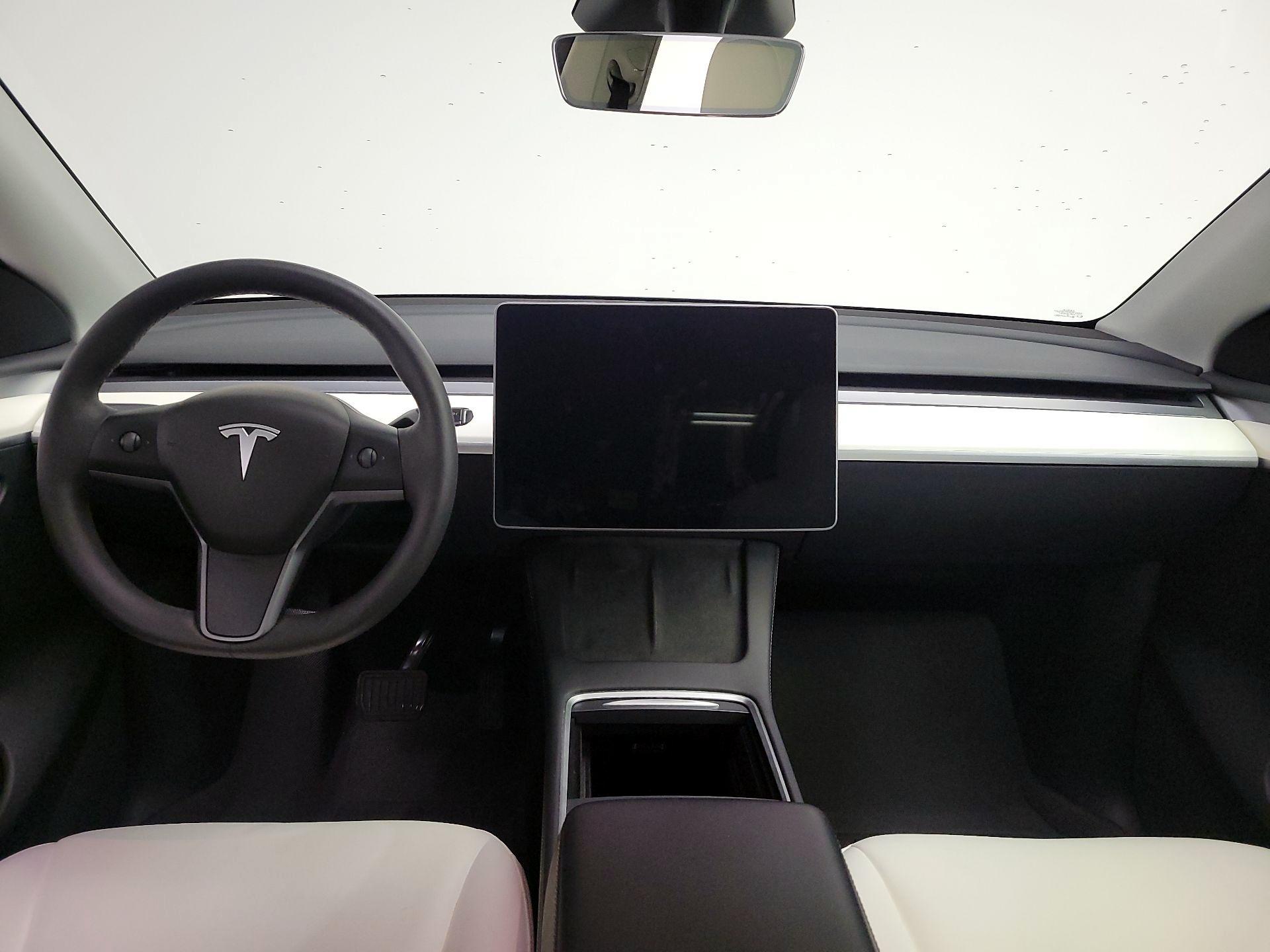 Thumbnail: 2023 Tesla Model Y - 9