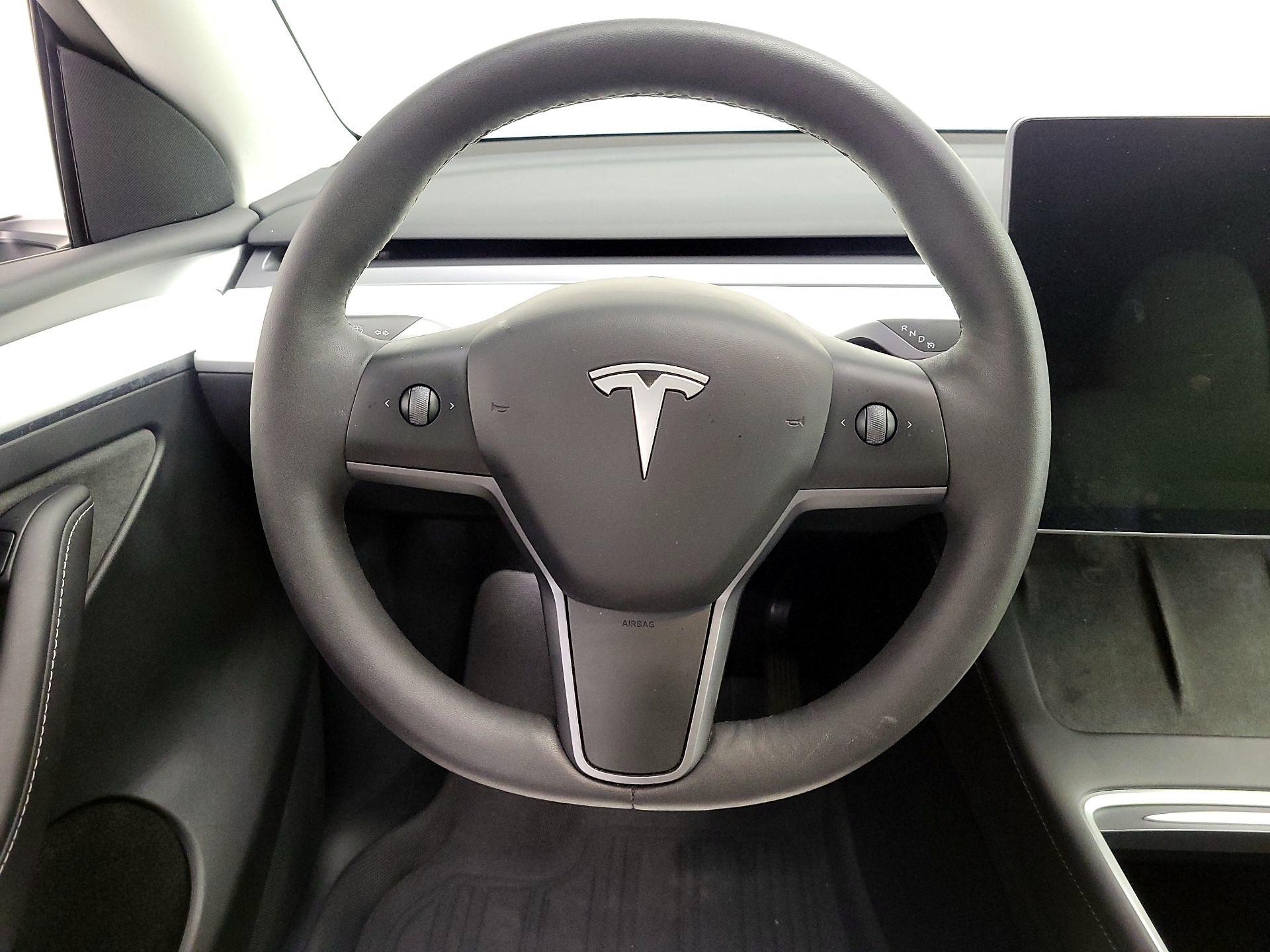 Thumbnail: 2023 Tesla Model Y - 10