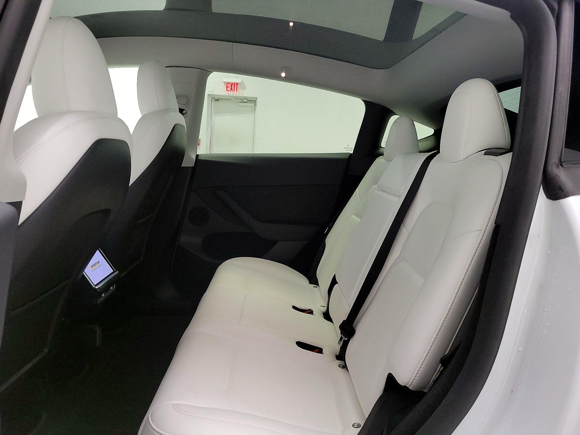 Thumbnail: 2023 Tesla Model Y - 18