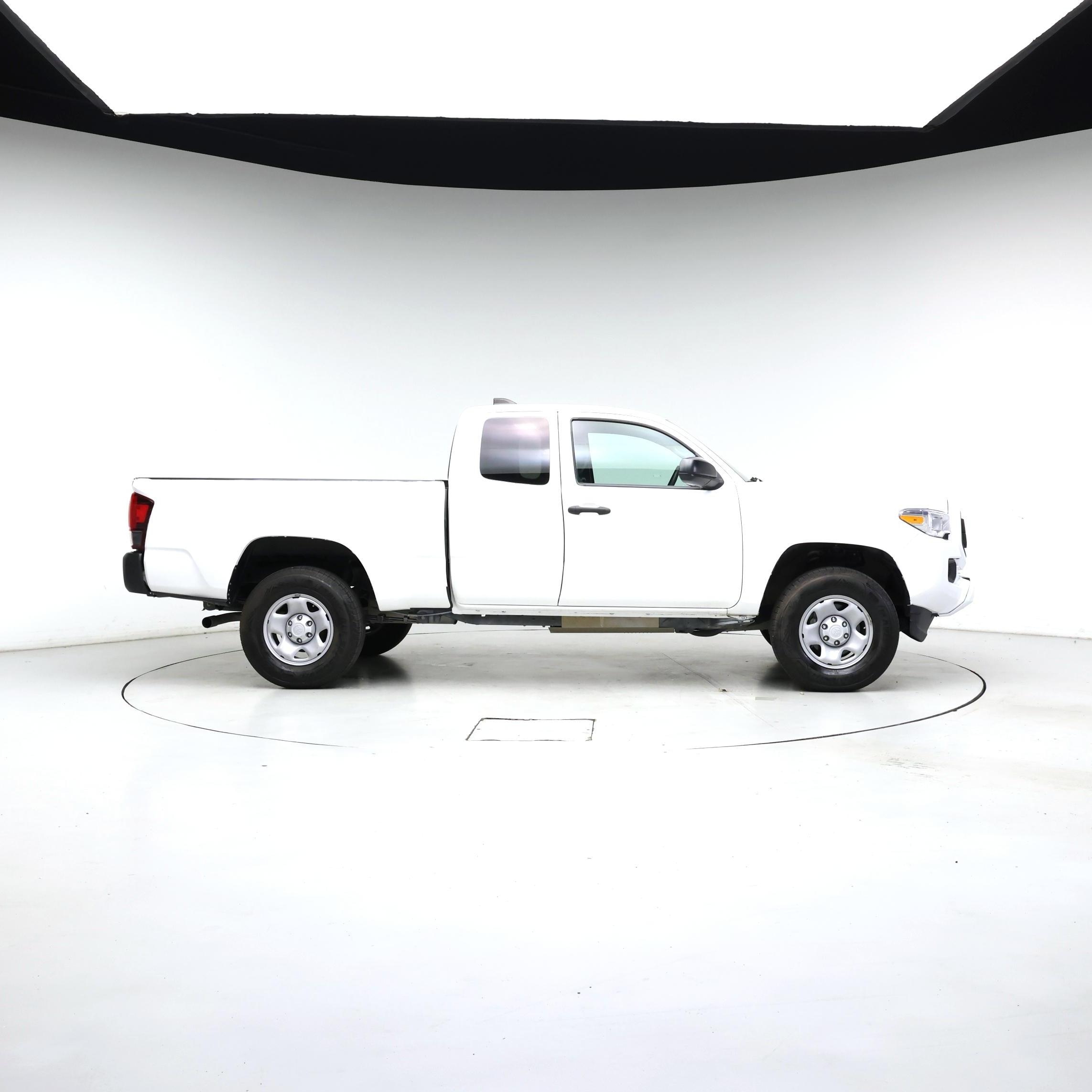 Thumbnail: 2022 Toyota Tacoma - 7