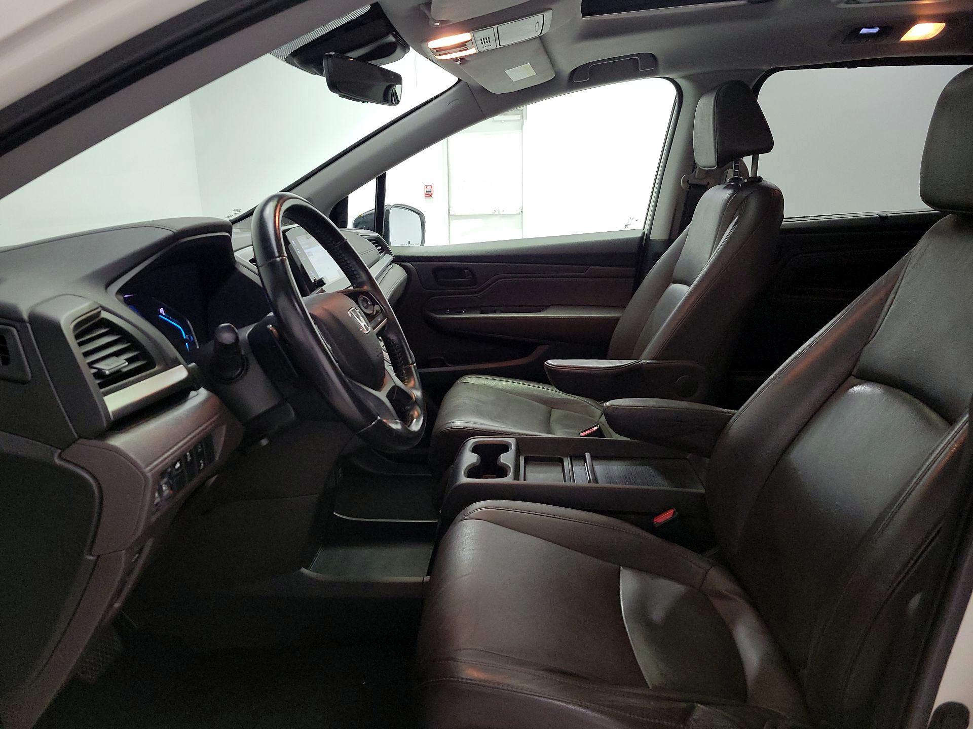 Thumbnail: 2018 Honda Odyssey - 11