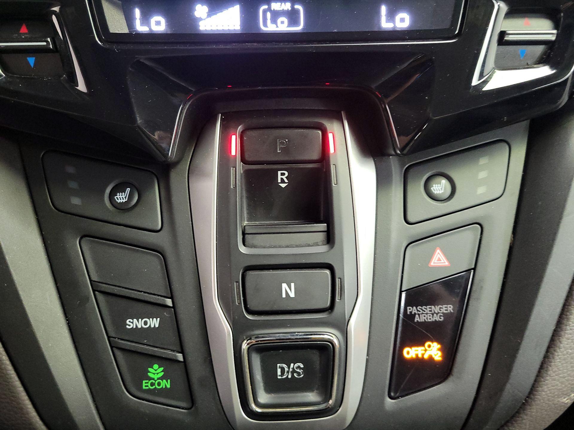 Thumbnail: 2018 Honda Odyssey - 18