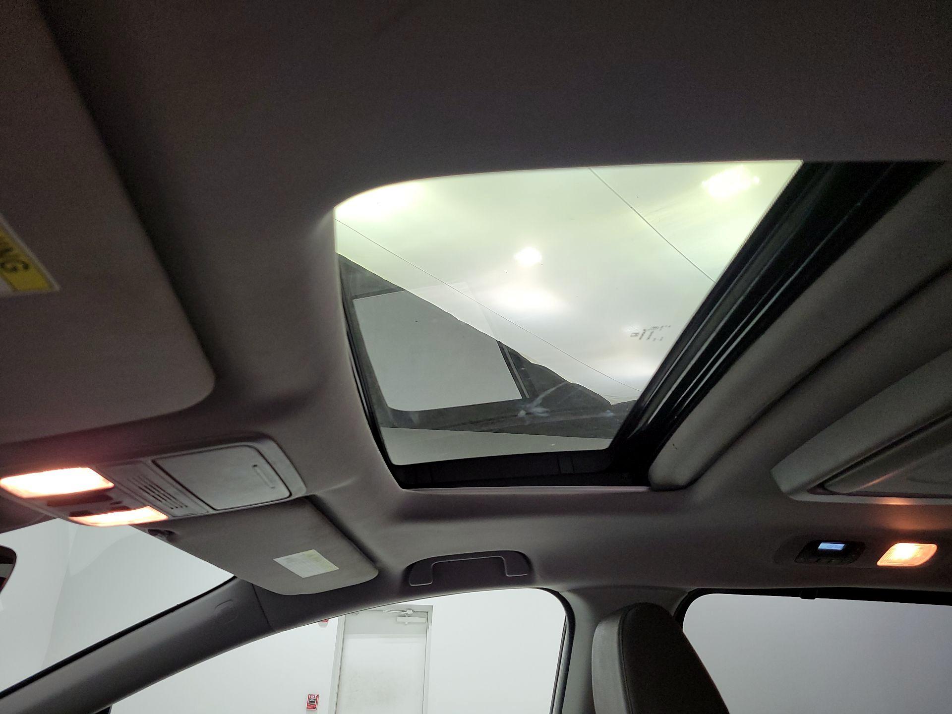 Thumbnail: 2018 Honda Odyssey - 20