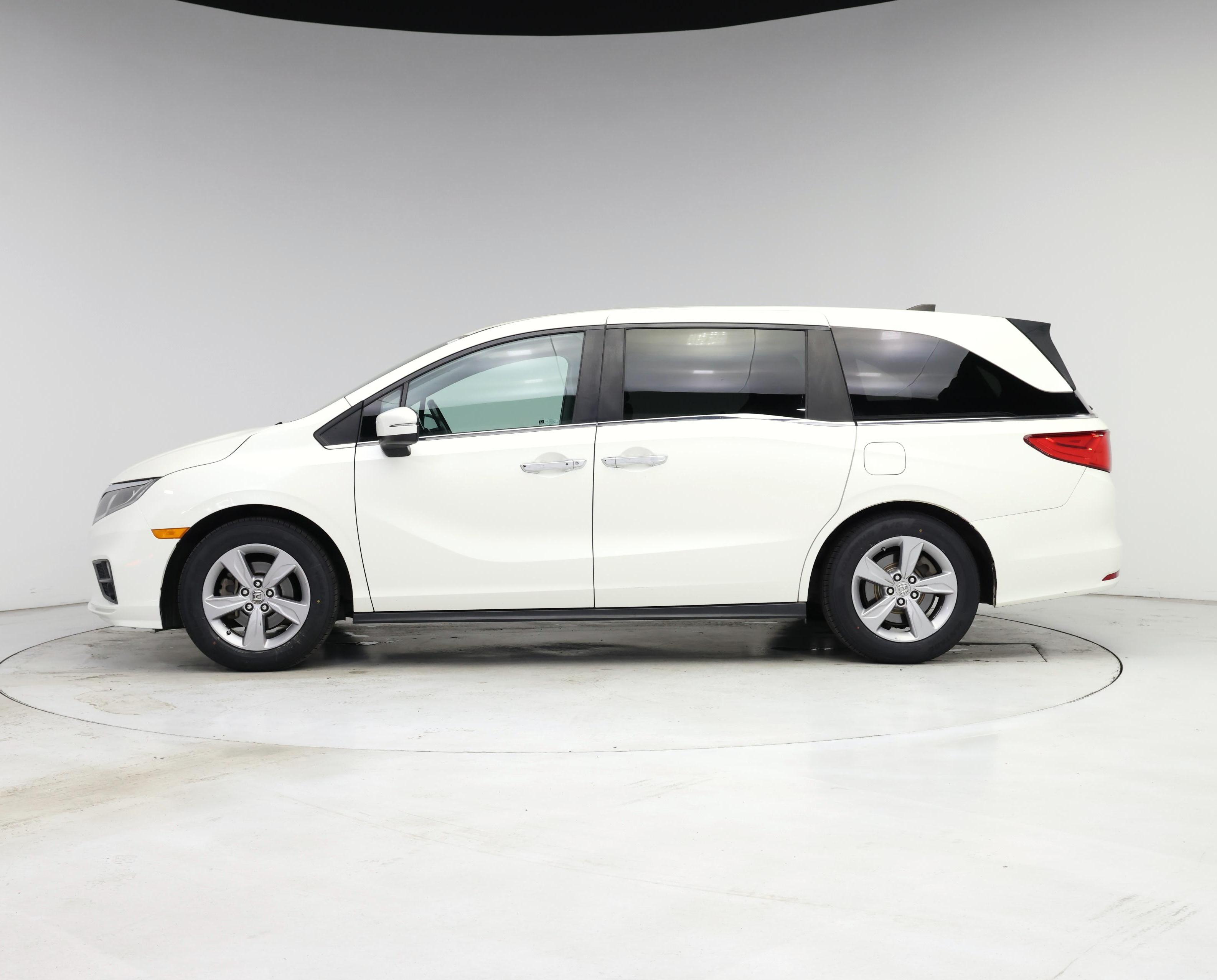 Thumbnail: 2018 Honda Odyssey - 3