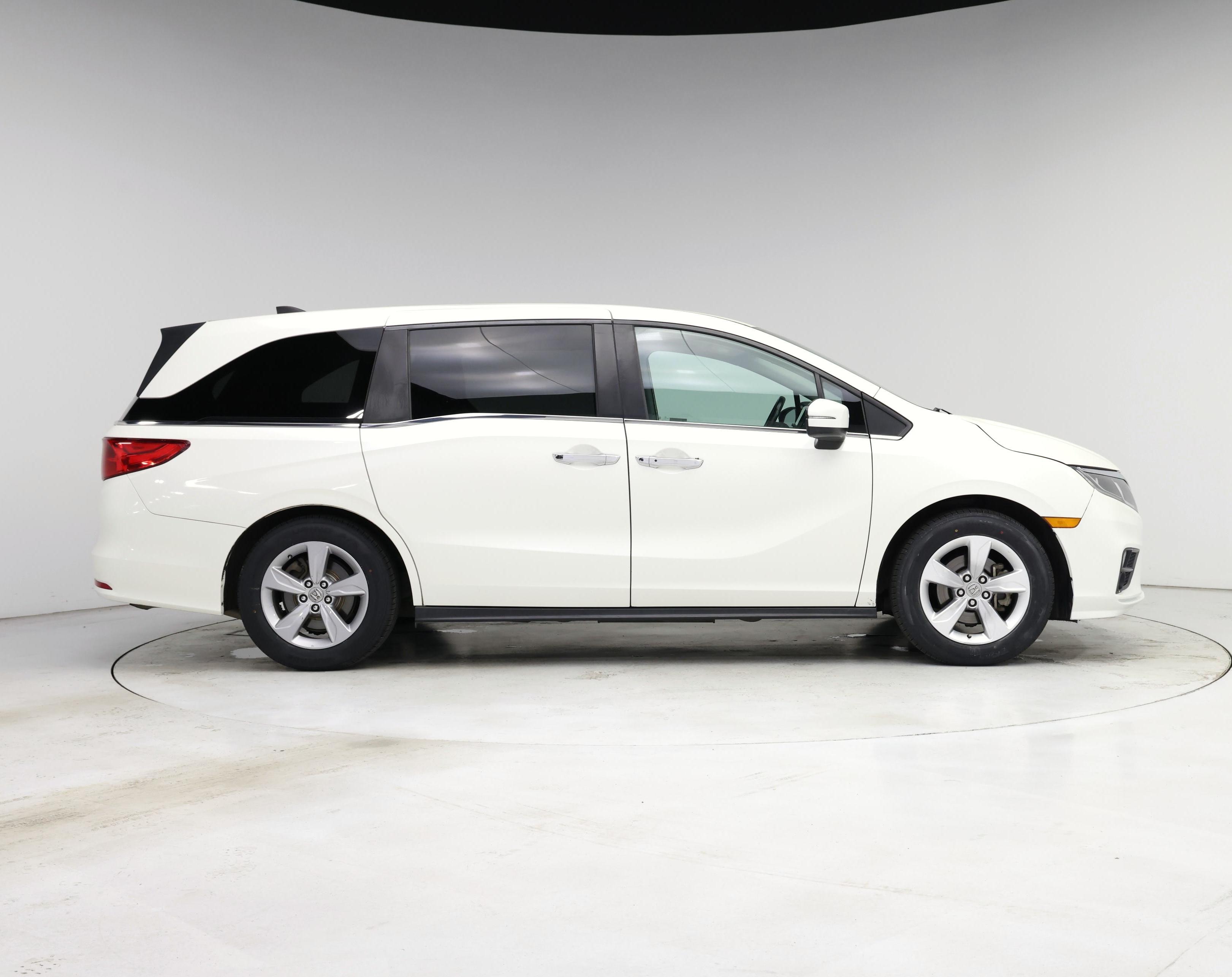 Thumbnail: 2018 Honda Odyssey - 7