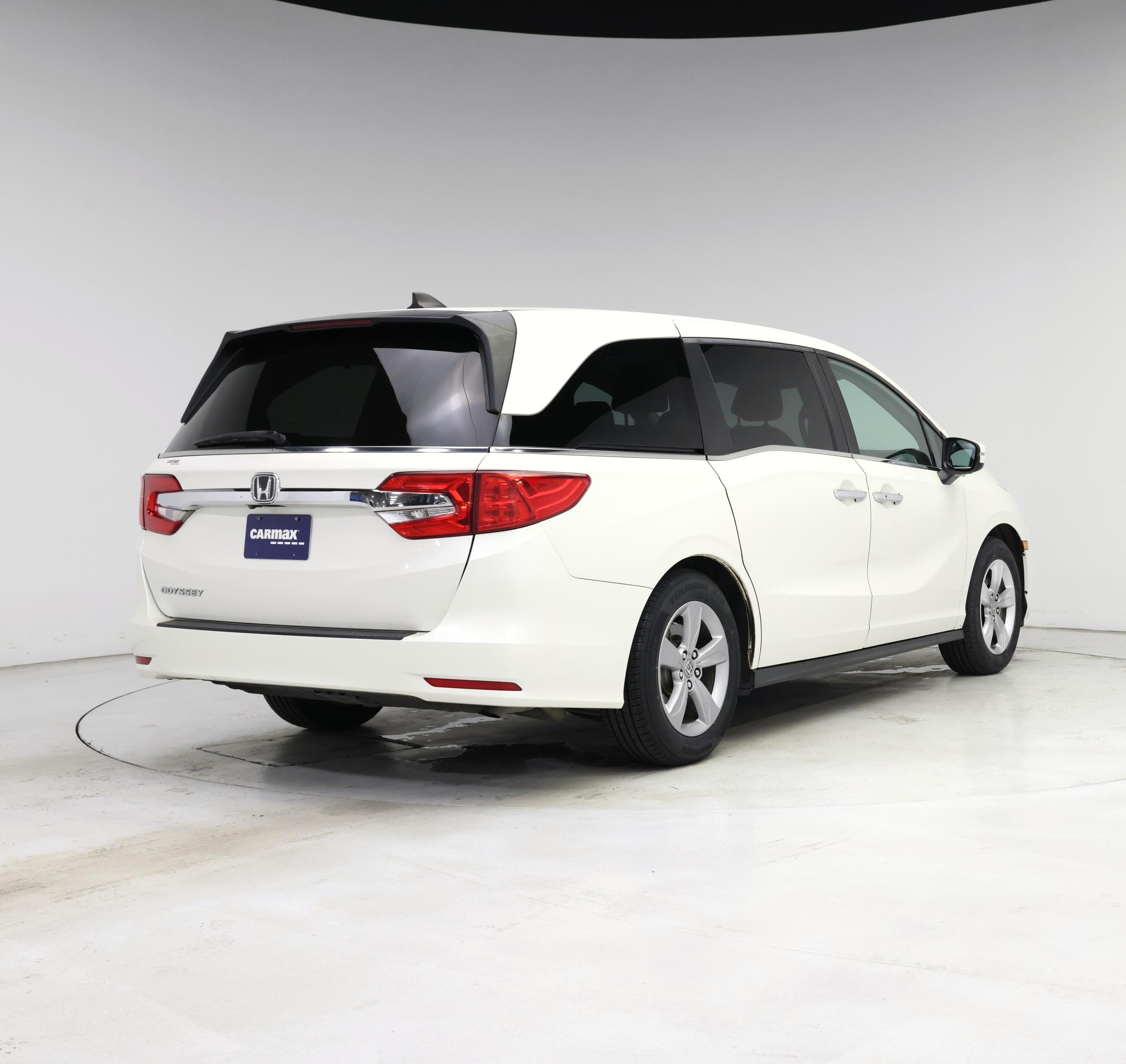 Thumbnail: 2018 Honda Odyssey - 8