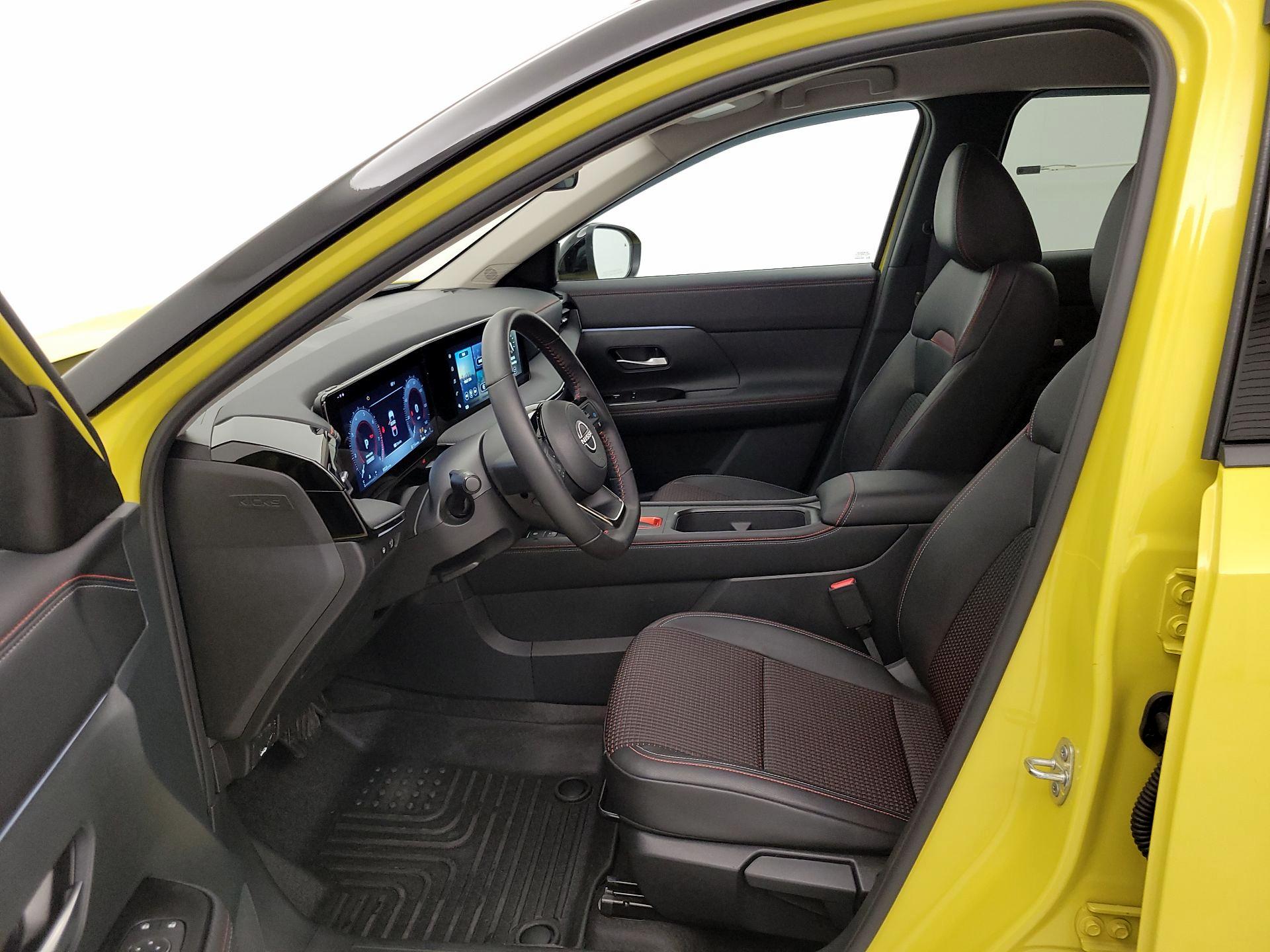 Thumbnail: 2025 Nissan Kicks - 11