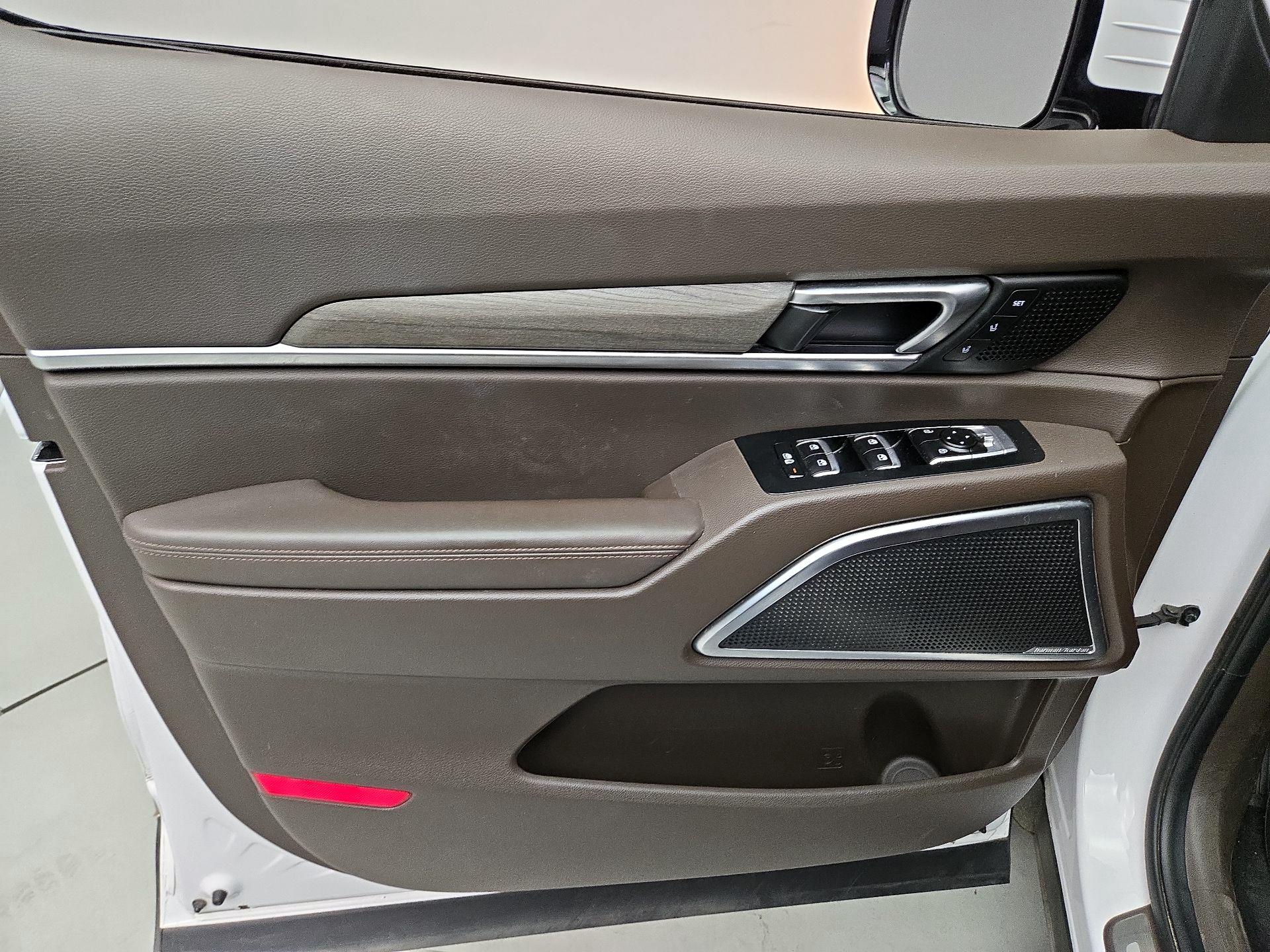 Thumbnail: 2022 Kia Telluride - 12