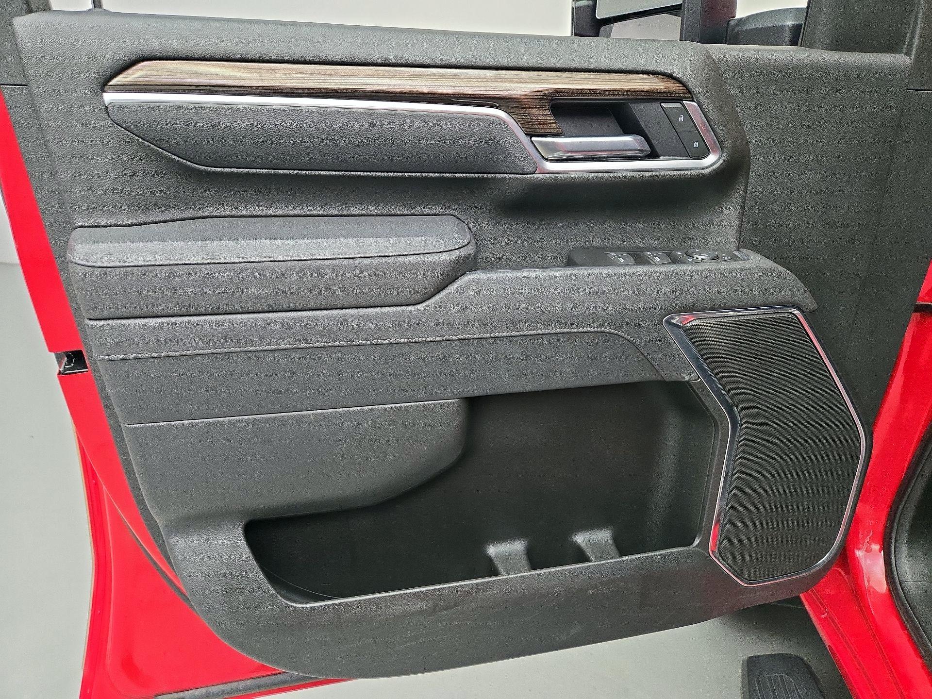 Thumbnail: 2025 Chevrolet Silverado 2500 - 12