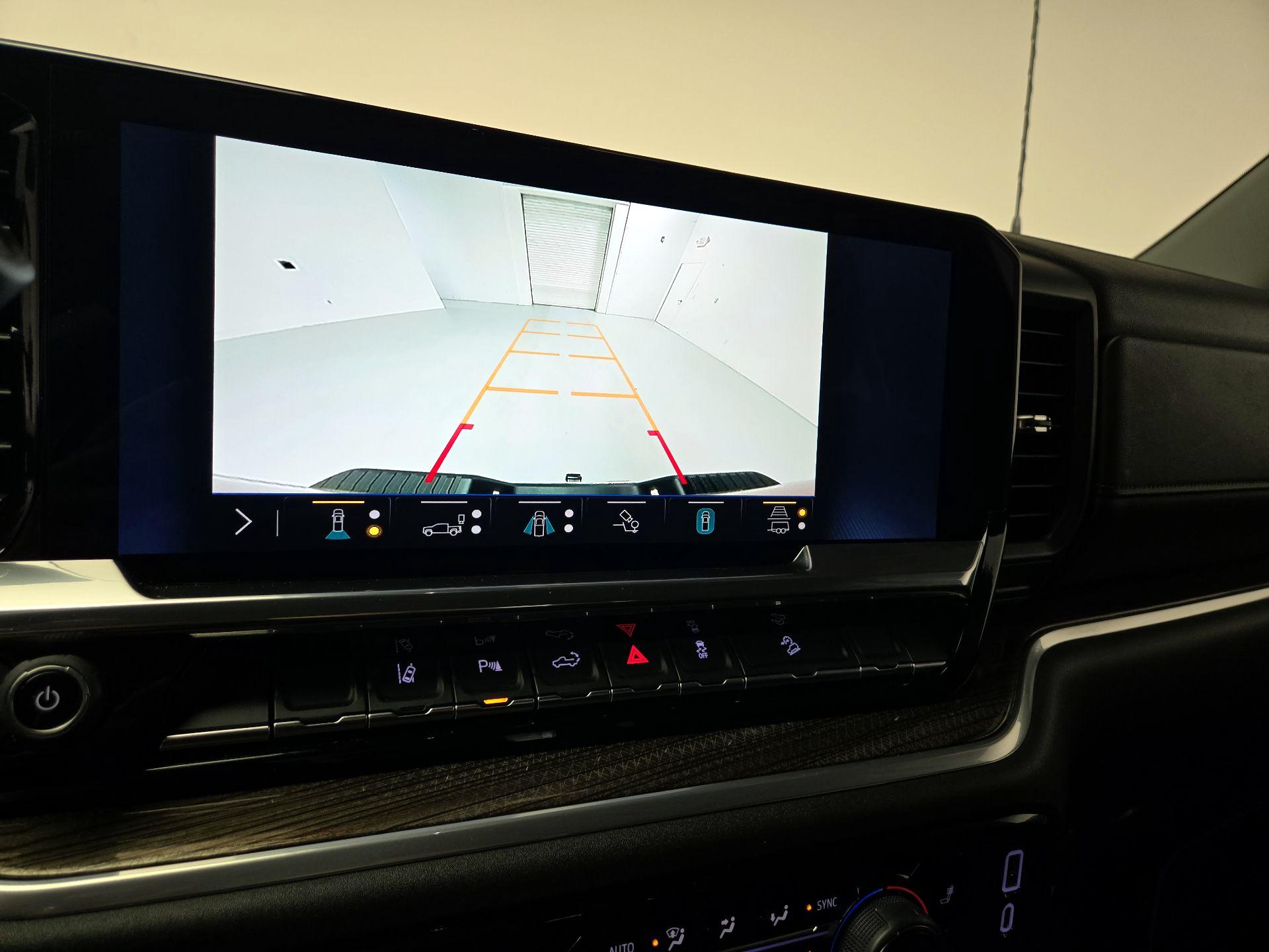 Thumbnail: 2025 Chevrolet Silverado 2500 - 15