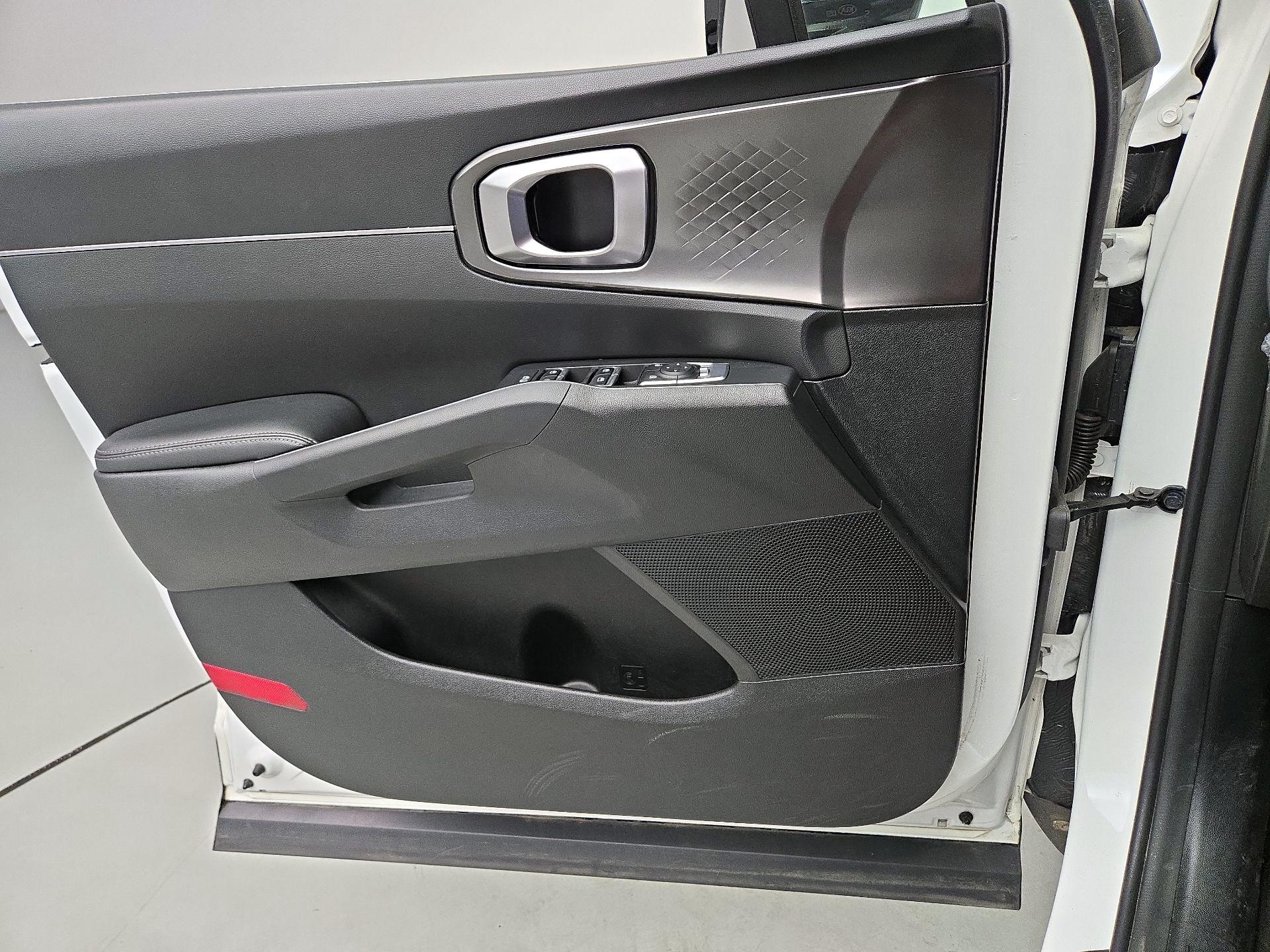 Thumbnail: 2021 Kia Sorento - 12