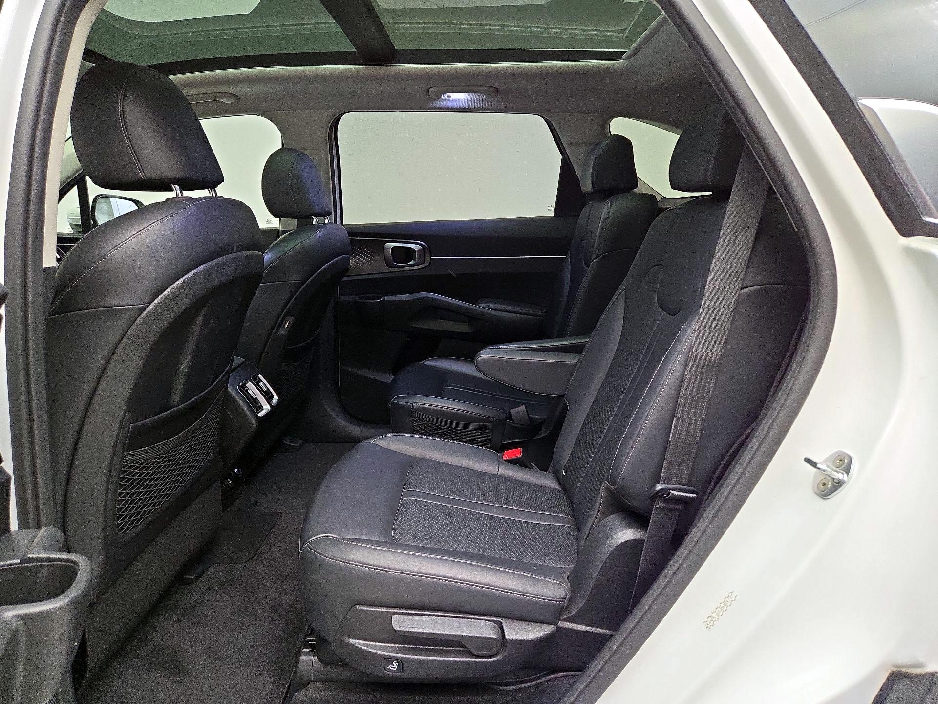 Thumbnail: 2021 Kia Sorento - 20