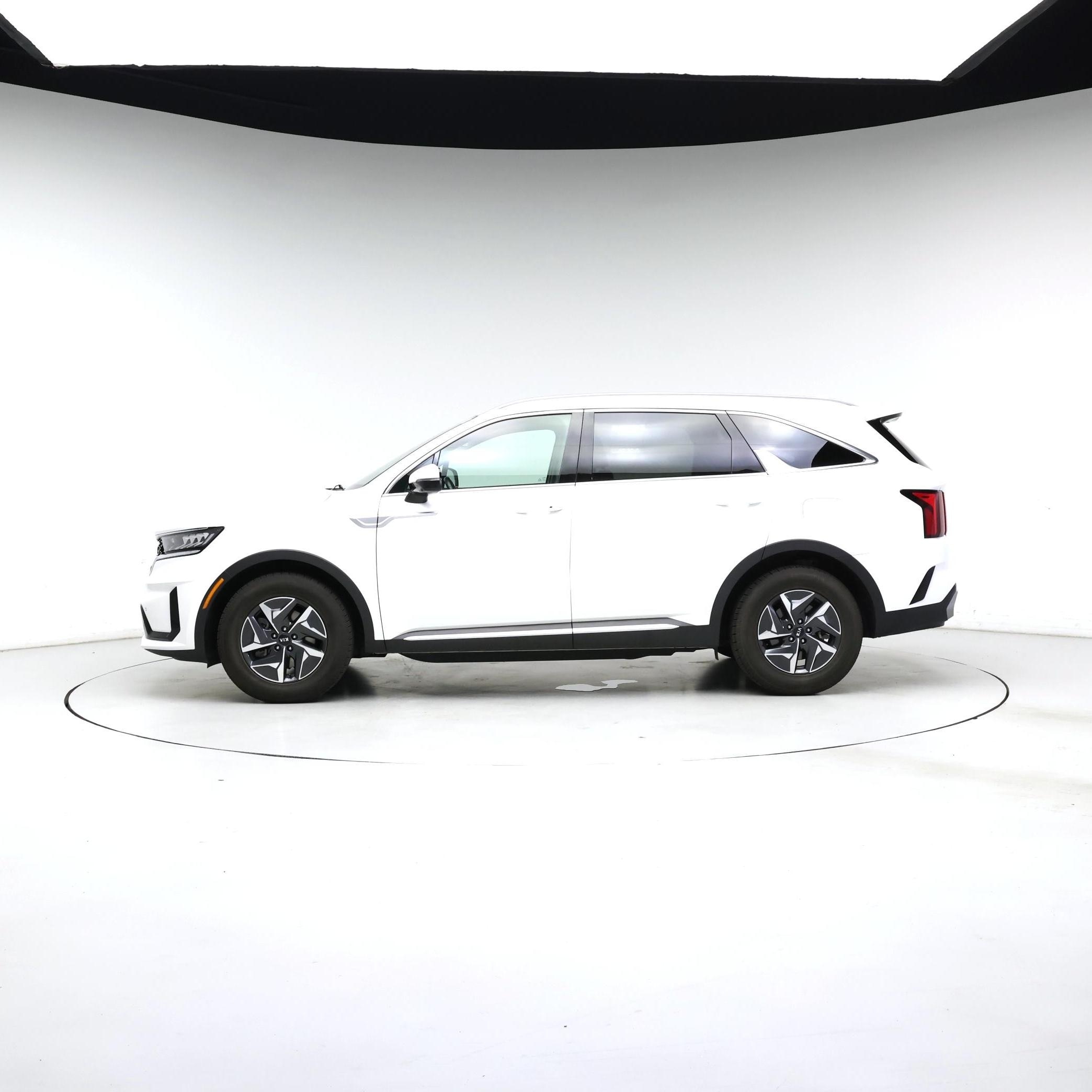 Thumbnail: 2021 Kia Sorento - 3