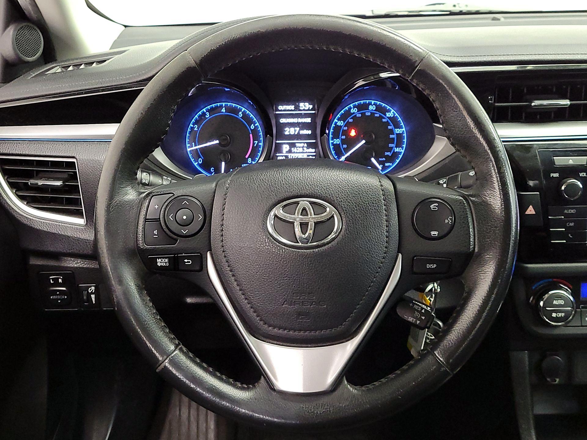 Thumbnail: 2015 Toyota Corolla - 10
