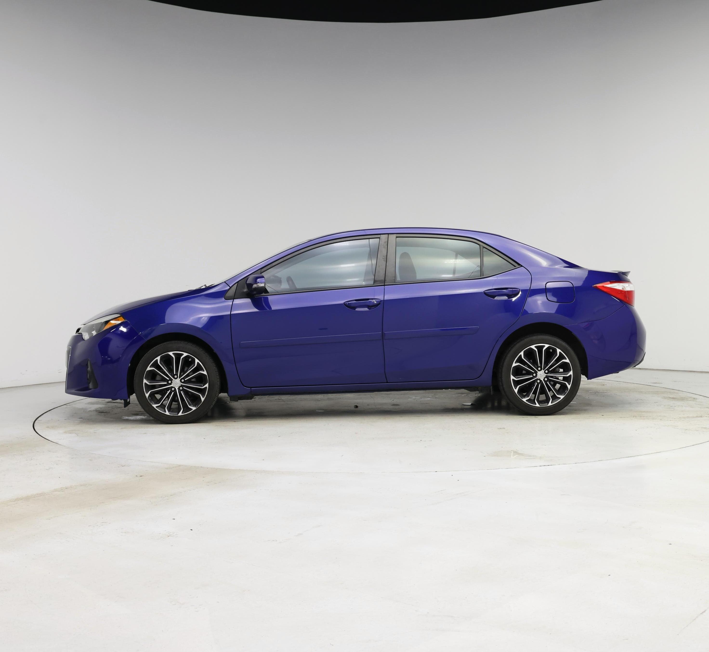 Thumbnail: 2015 Toyota Corolla - 3