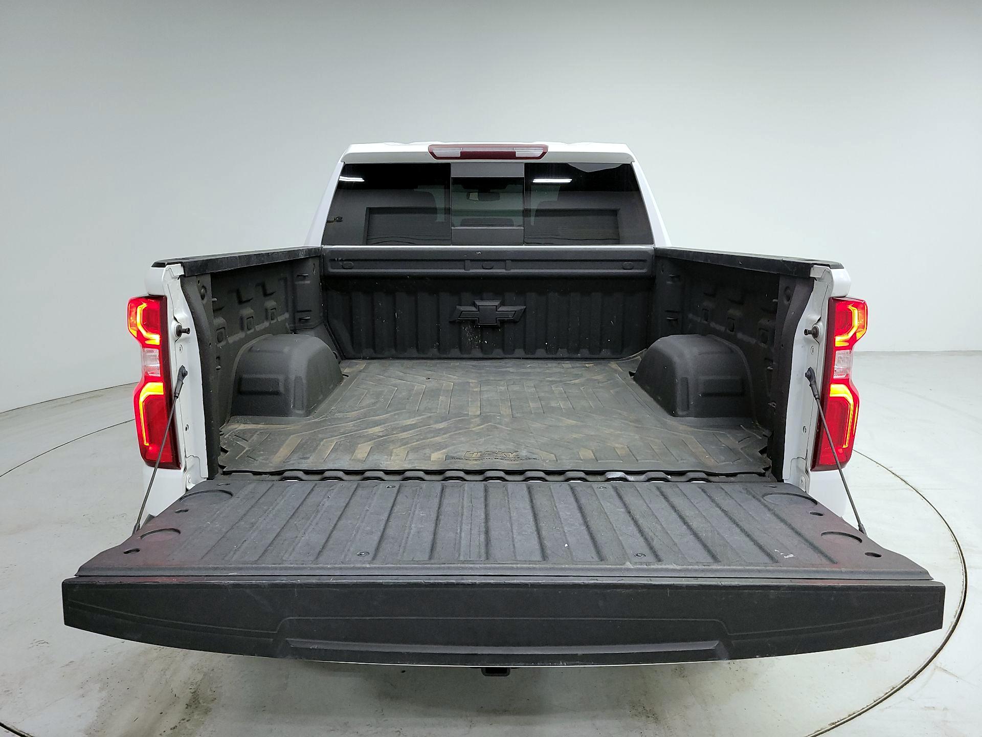 Thumbnail: 2019 Chevrolet Silverado 1500 - 20