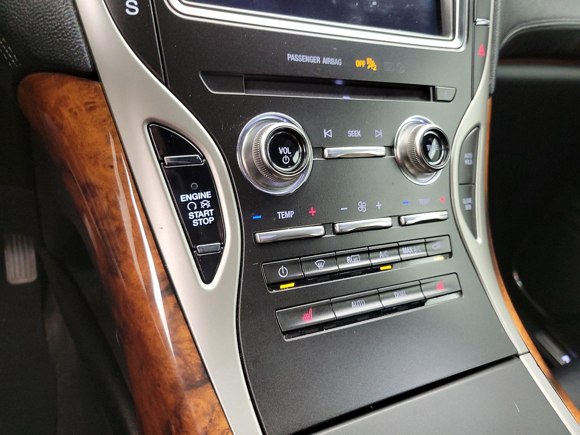 Thumbnail: 2019 Lincoln Nautilus - 17