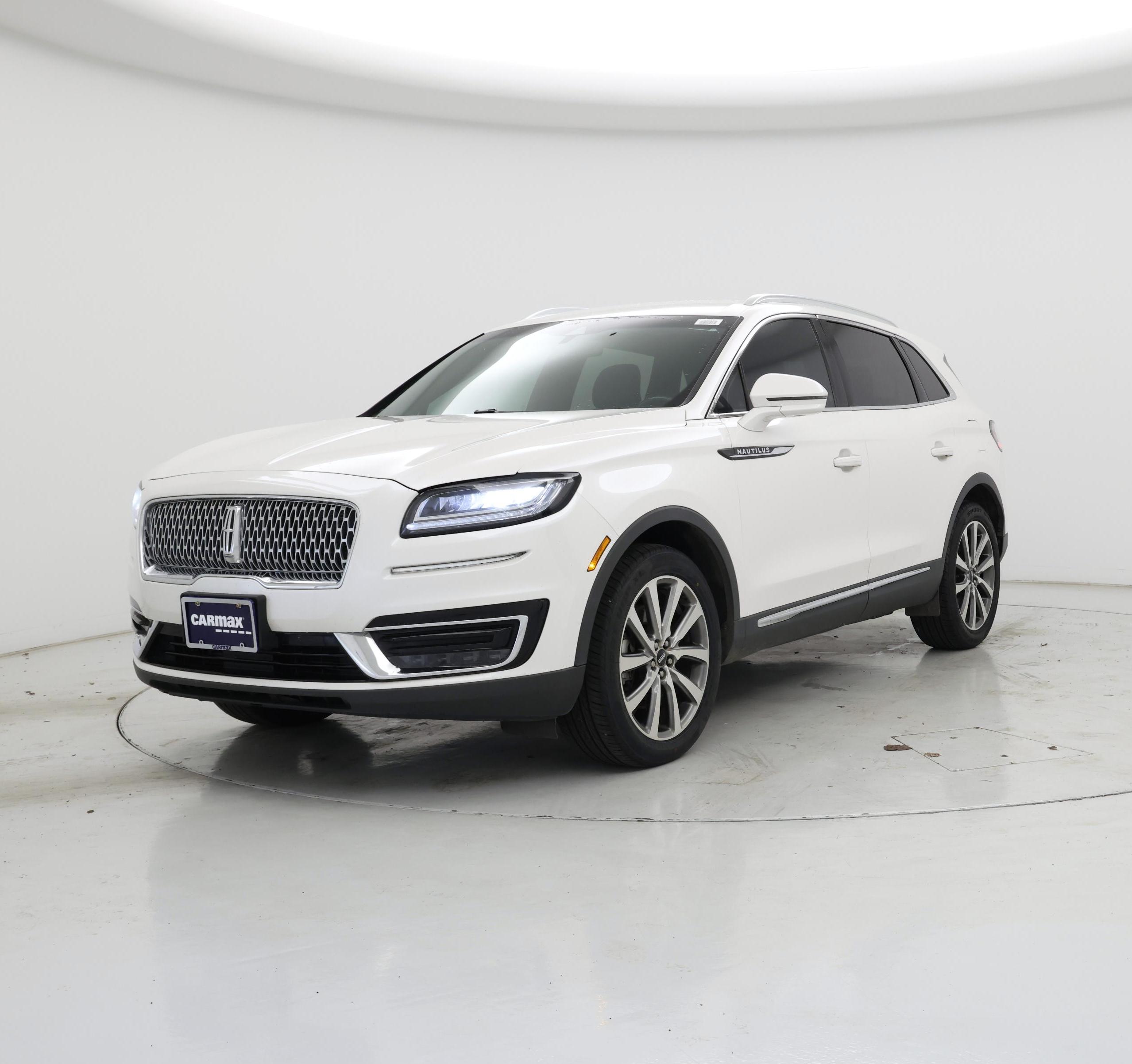 Thumbnail: 2019 Lincoln Nautilus - 4
