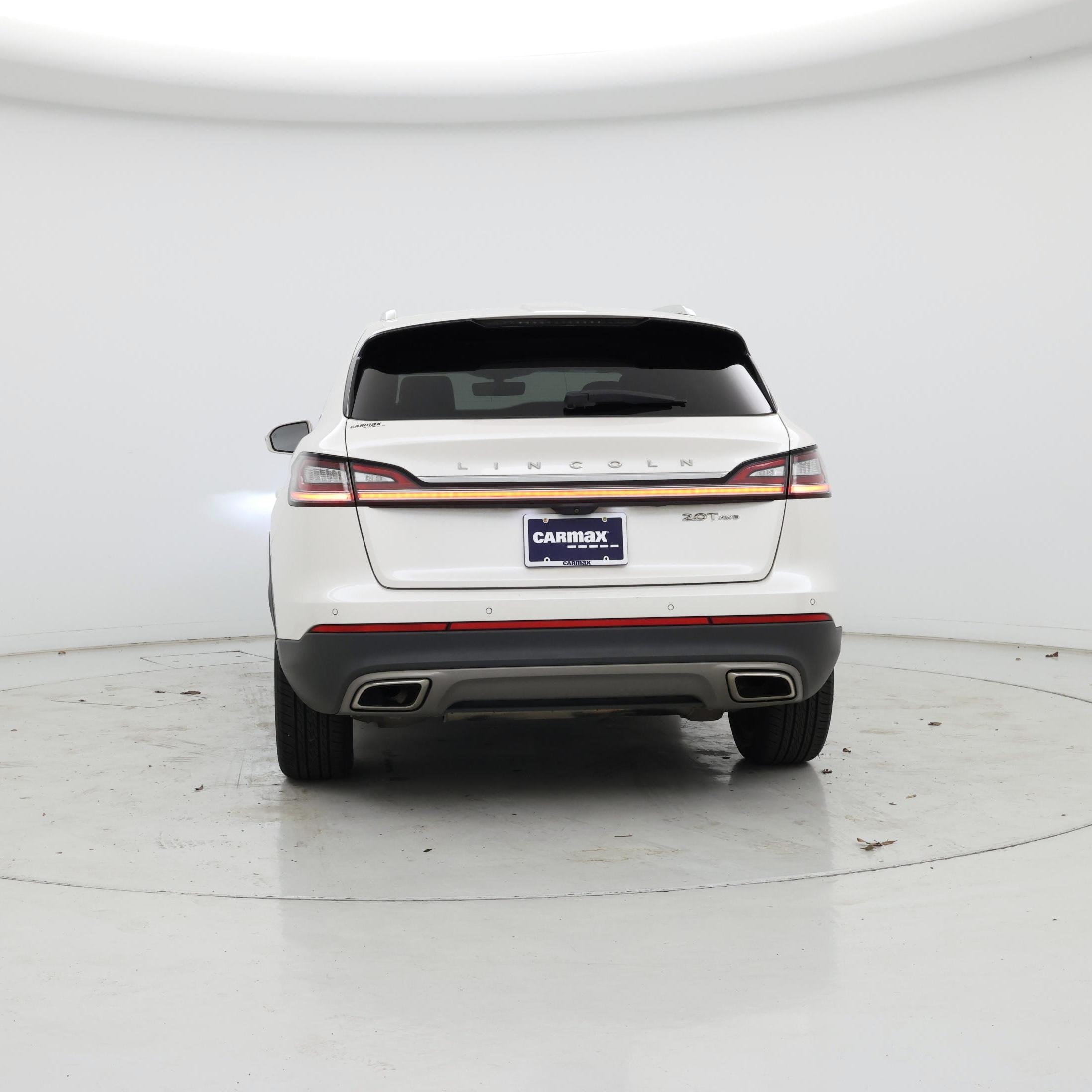 Thumbnail: 2019 Lincoln Nautilus - 6