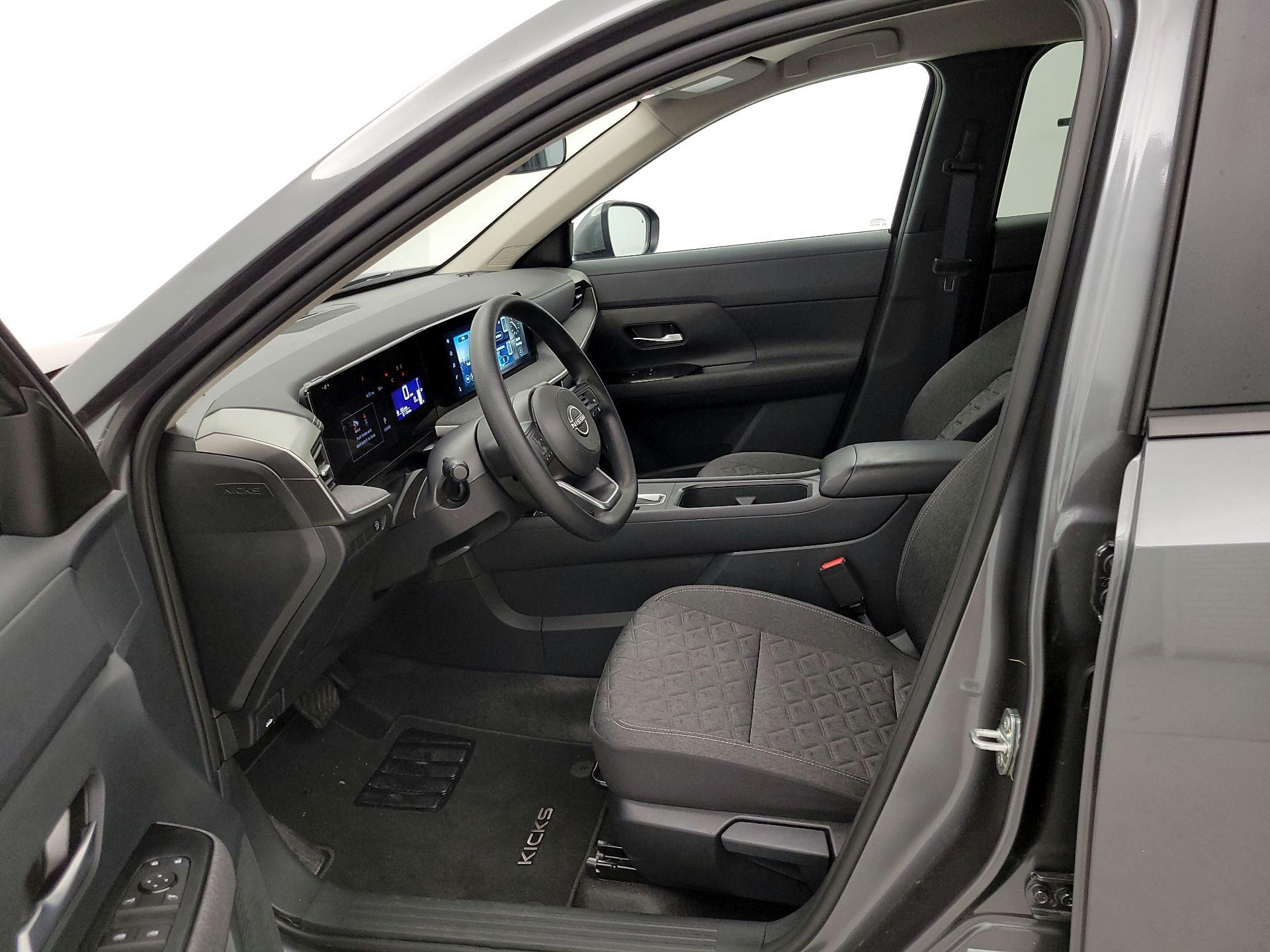 Thumbnail: 2025 Nissan Kicks - 11