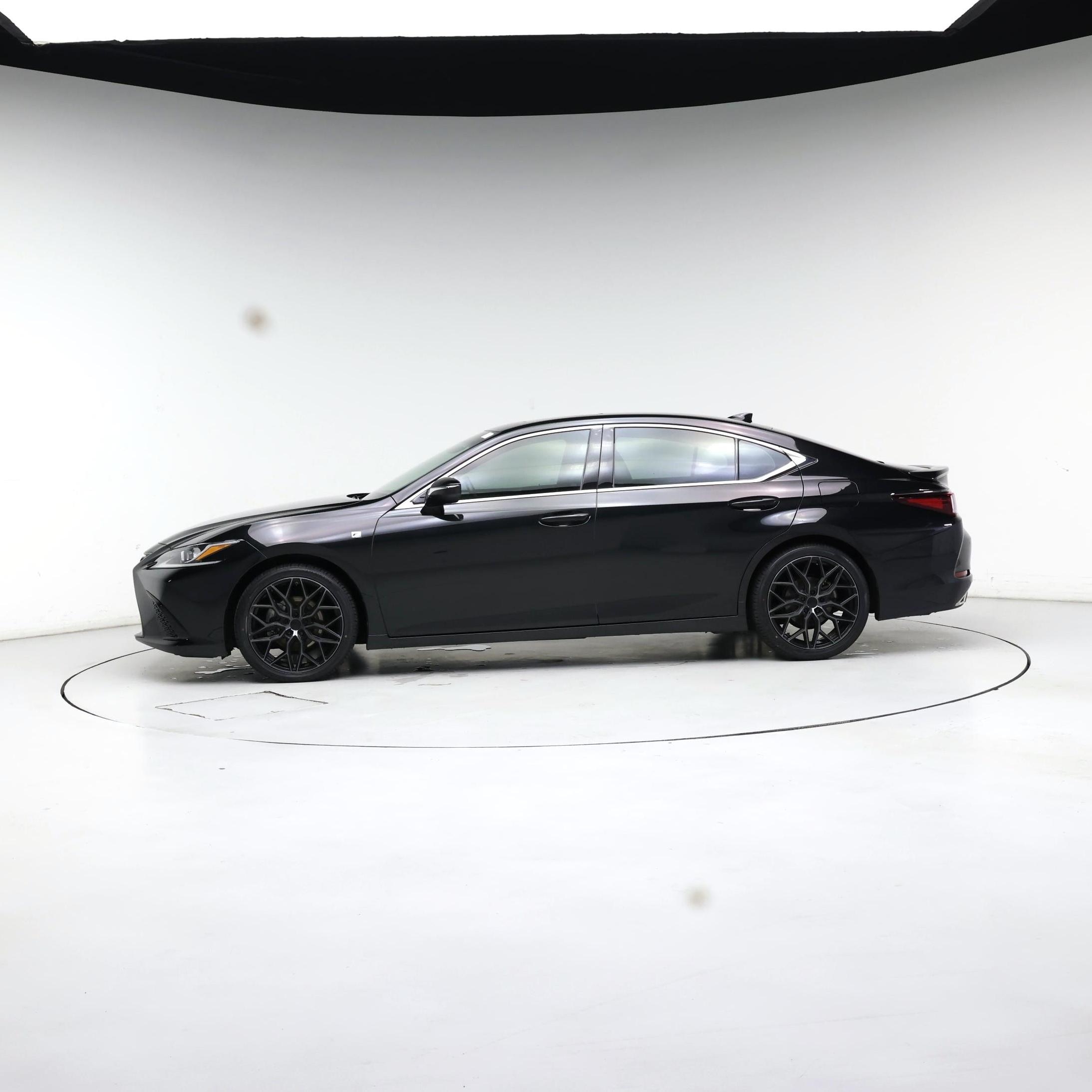 Thumbnail: 2020 Lexus ES - 3