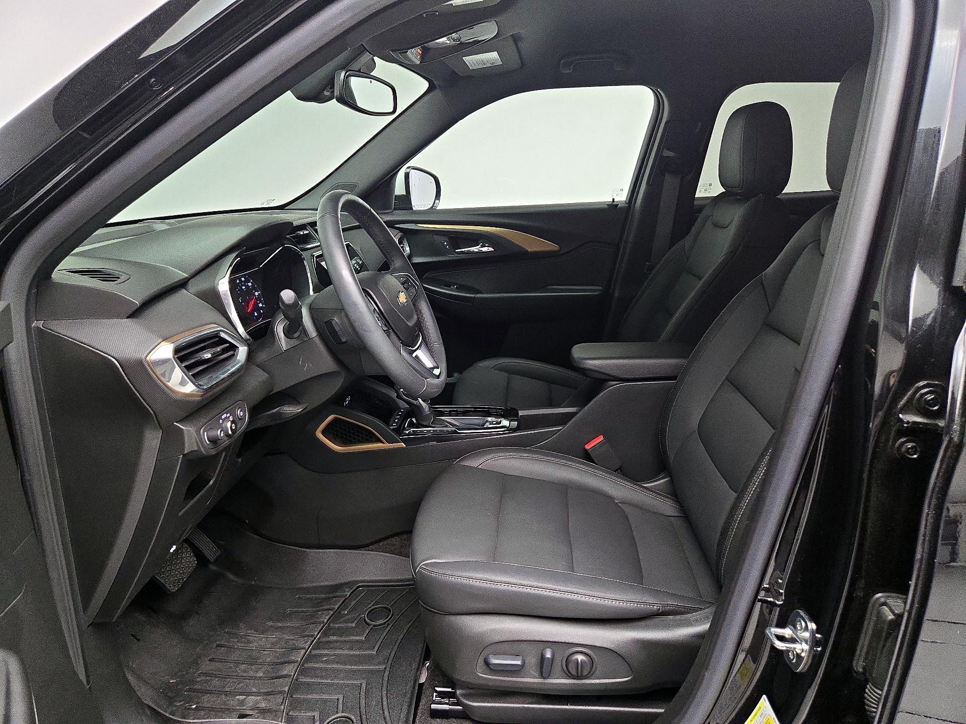 Thumbnail: 2023 Chevrolet TrailBlazer - 11