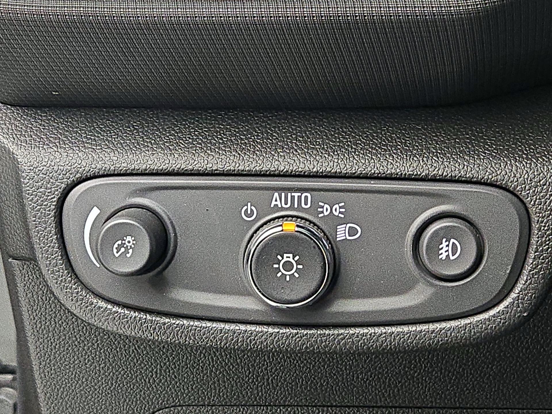 Thumbnail: 2023 Chevrolet TrailBlazer - 13